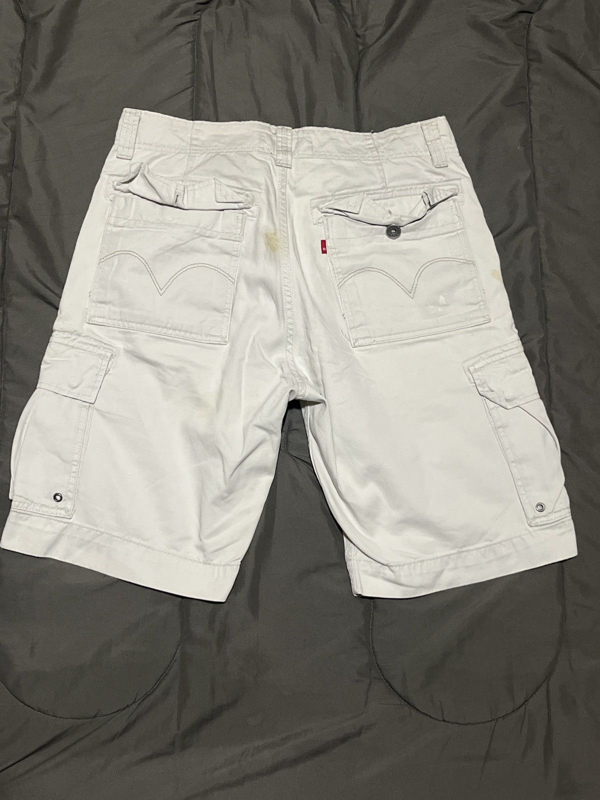 Levi's Levis Cream Cargo Shorts Size US 32 / EU 48 - 4 Thumbnail