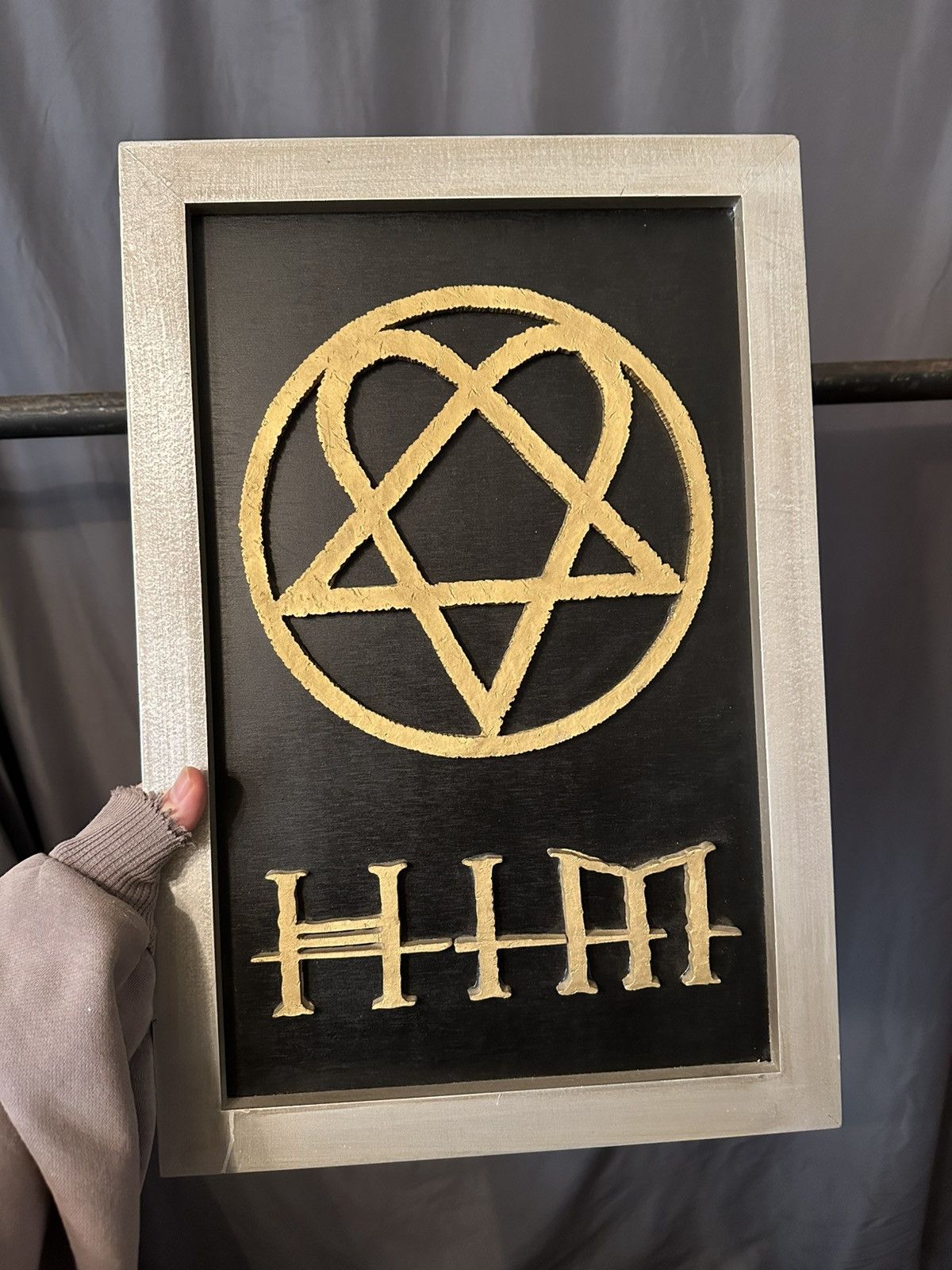 Vintage Vintage 2006 HIM HEARTAGRAM Wall Art Size ONE SIZE - 1 Thumbnail