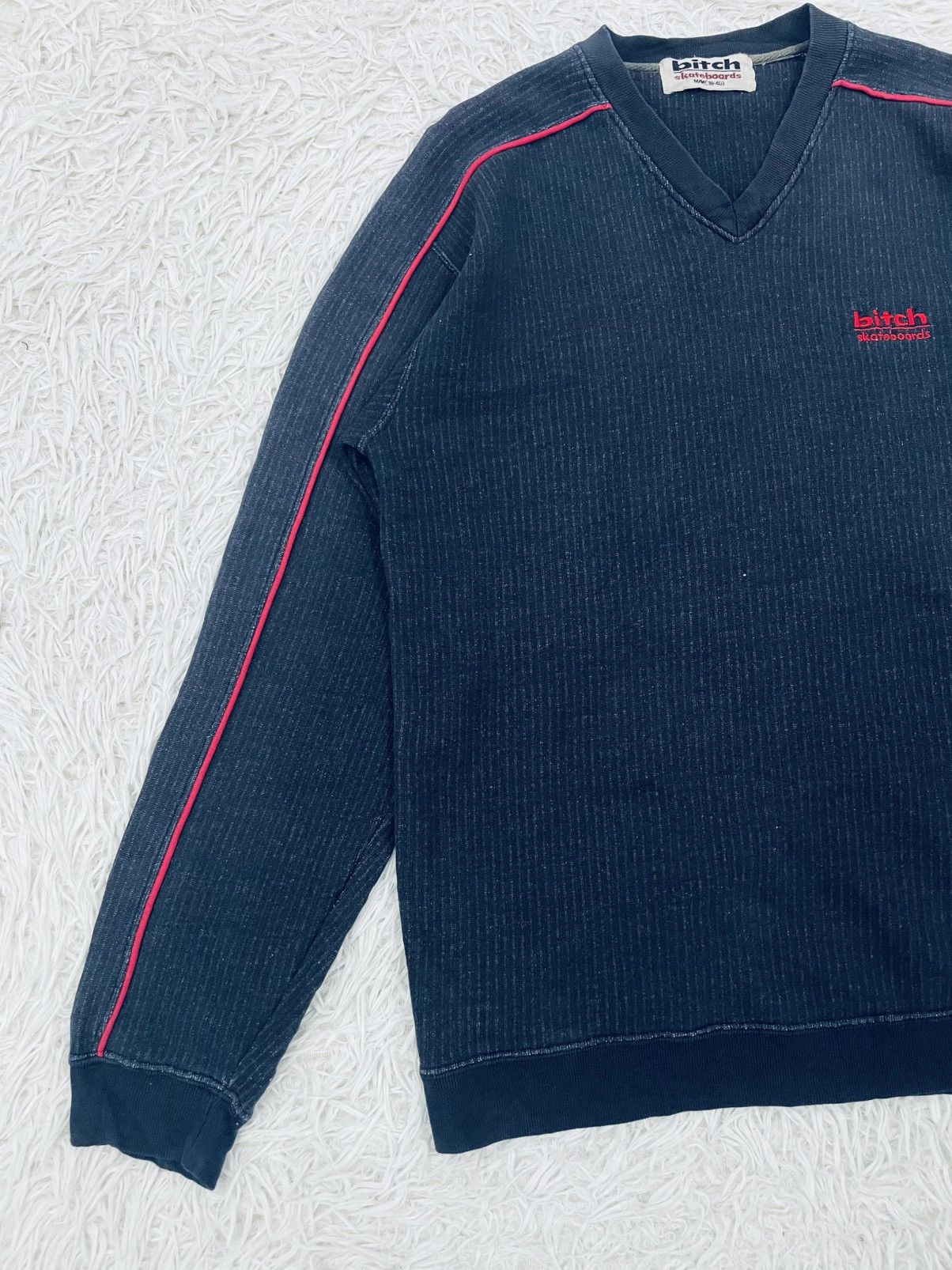 Vintage Vintage Bitch Skateboards Sweatshirt Size US M / EU 48-50 / 2 - 4 Thumbnail