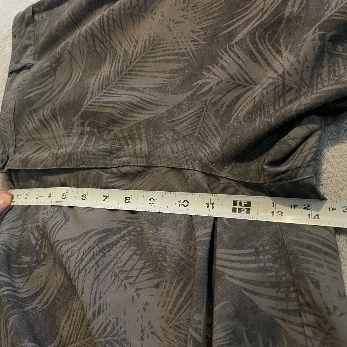Ocean Current Ocean Current Men Hybrid Shorts Size 36 Gray Palm Leaf Print Size US 36 / EU 52 - 6 Thumbnail