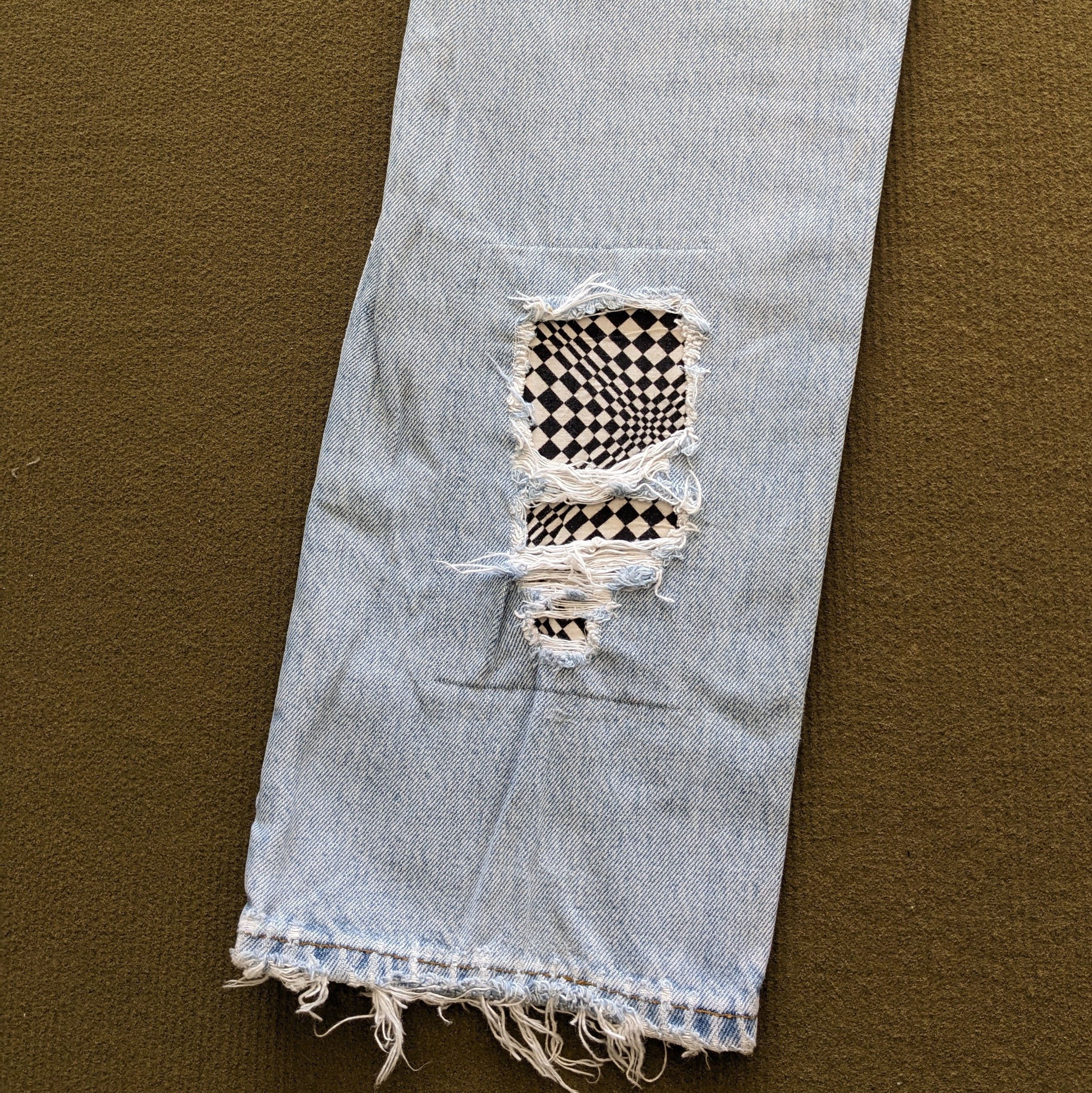 Levi's Vintage Clothing Vintage Levi's Strauss. Co Distressed Denim Jeans Size US 28 / EU 44 - 5 Thumbnail