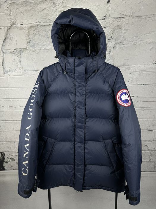 Canada goose best sale approach jacket uk