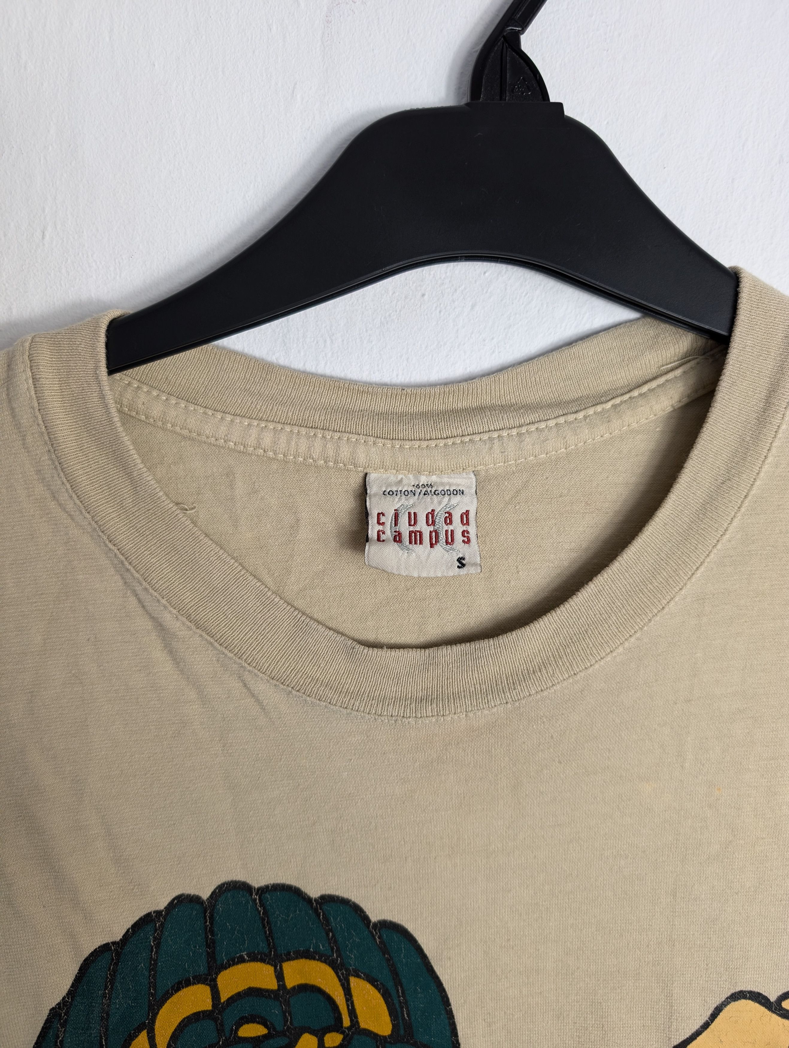 Vintage Vintage Skate Ciudad Campus Snowboarder Graphic Tee Y2K Size US S / EU 44-46 / 1 - 3 Thumbnail
