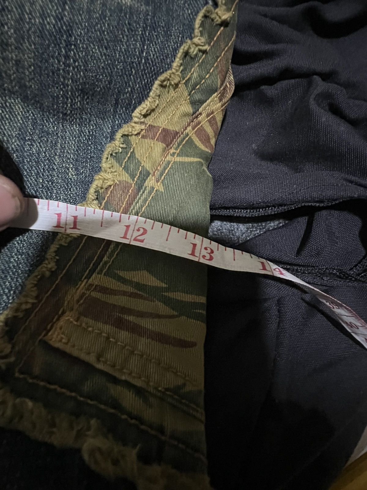 Other Y2k jeans with camo pocket Size US 34 / EU 50 - 17 Thumbnail