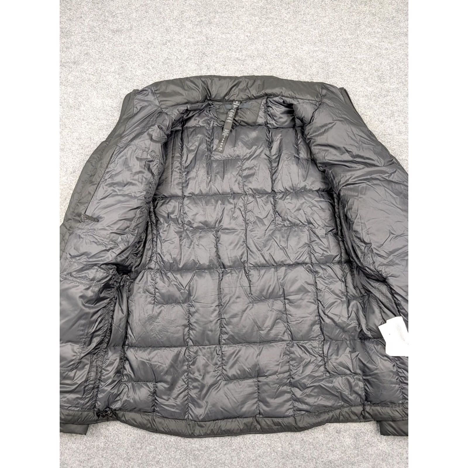 Lululemon Lululemon Jacket Mens M Gray Down Puffer Full Zip Insulated Athletic Jacket Size US M / EU 48-50 / 2 - 5 Thumbnail