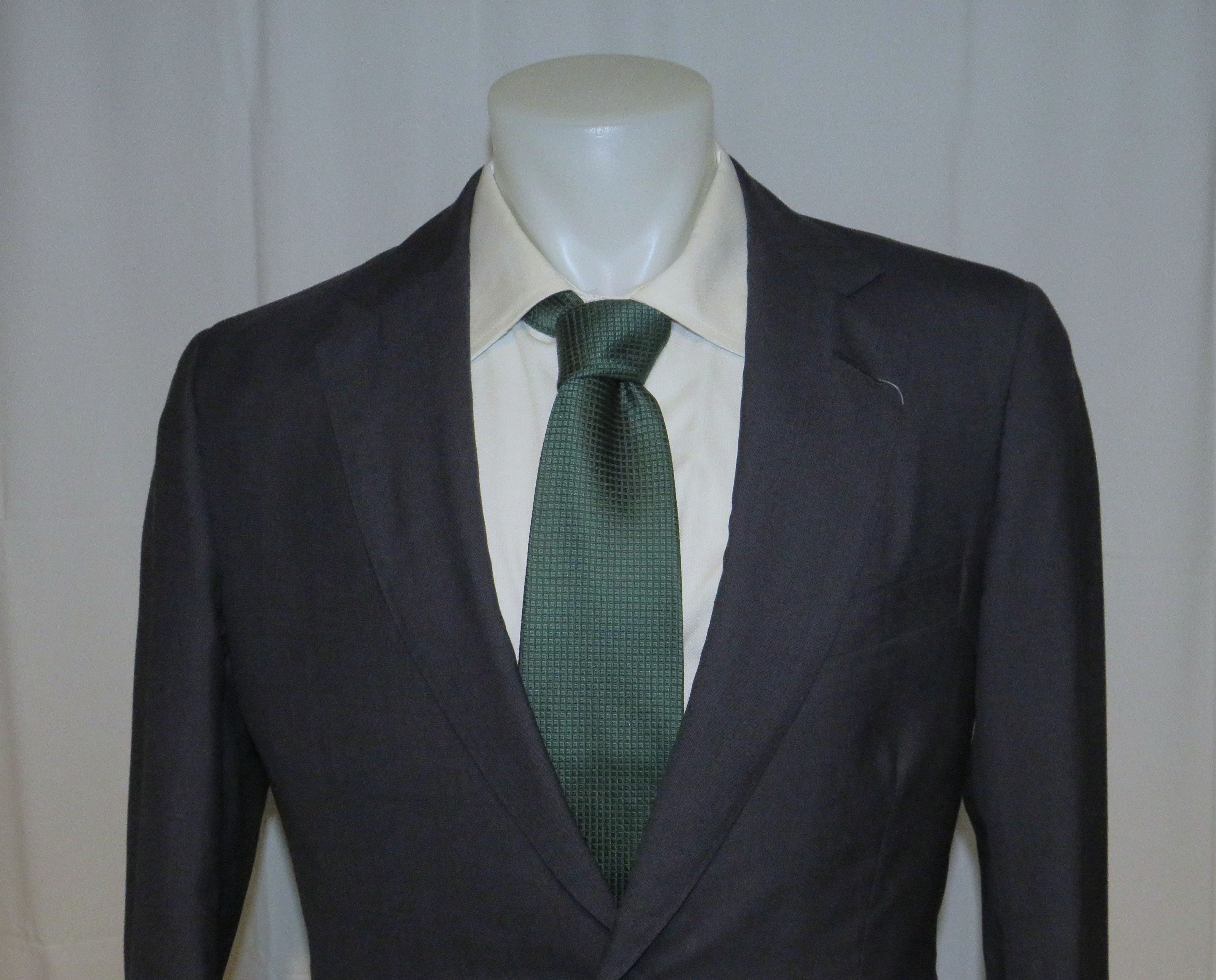 Henry Poole Bespoke Savile Row Silk Blend Blue Tic Two Button Suit 38S Size 38S - 5 Thumbnail
