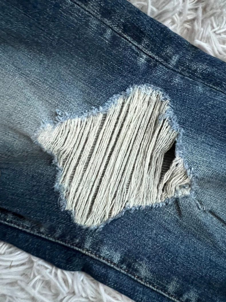 Amiri Amiri broken single knee destroy dark blue destroy denim p Size US 30 / EU 46 - 3 Thumbnail