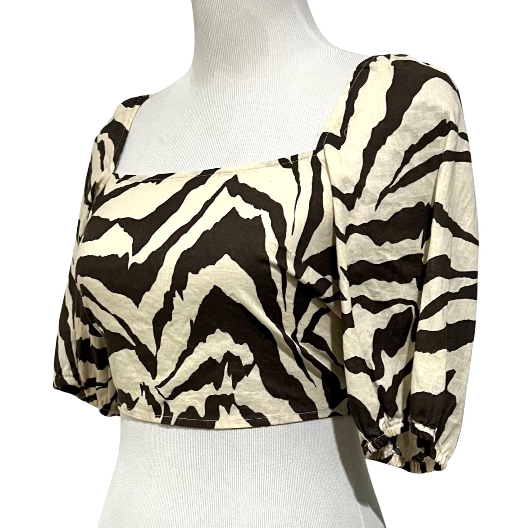 H&M H&M Cropped Top Womens S Beige Zebra Print Linen Slim Square Neck Open Back Shirt" Size S / US 4 / IT 40 - 4 Thumbnail