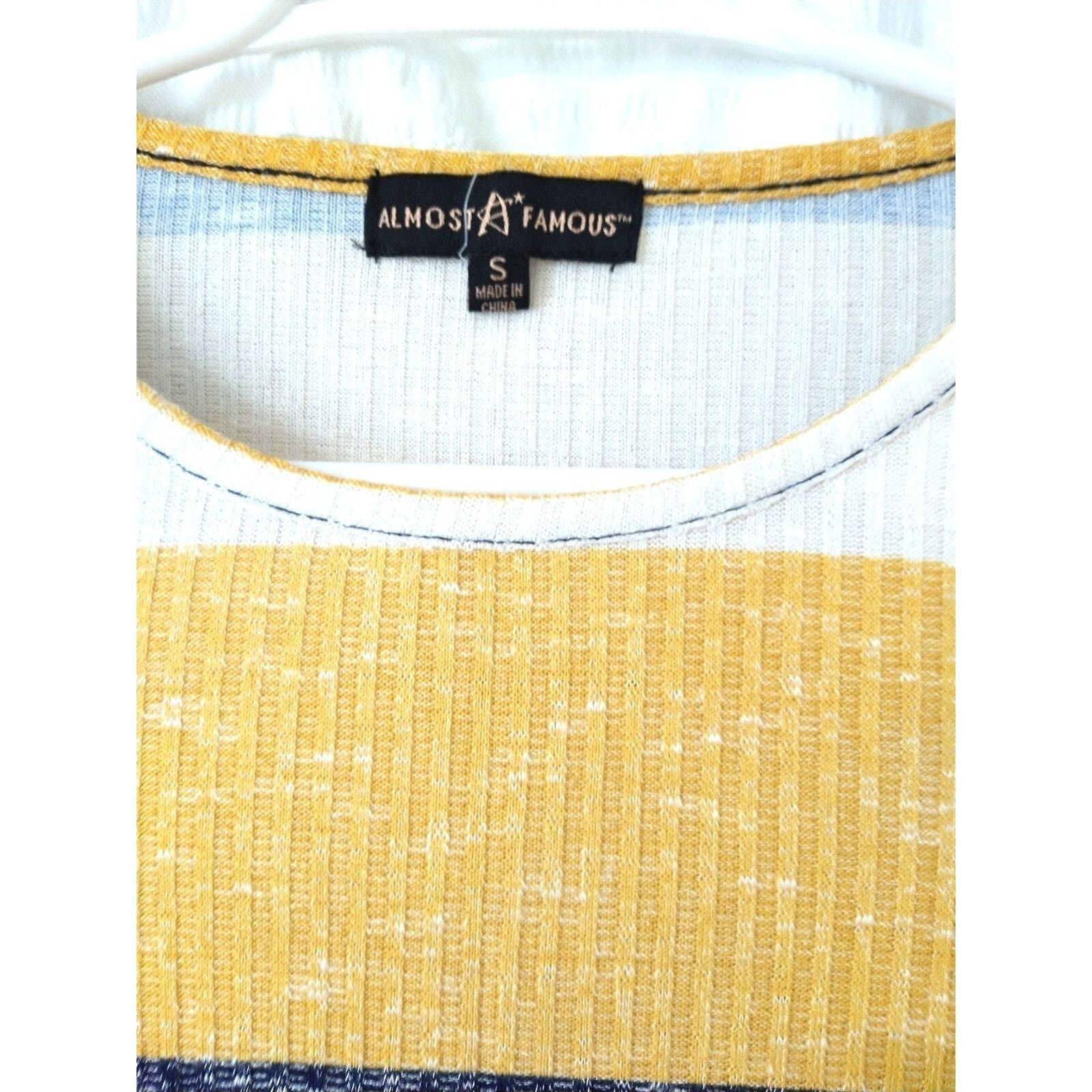Almost Famous Almost Famous yellow long sleeve crew neck sweatshirt S Size S / US 4 / IT 40 - 3 Thumbnail