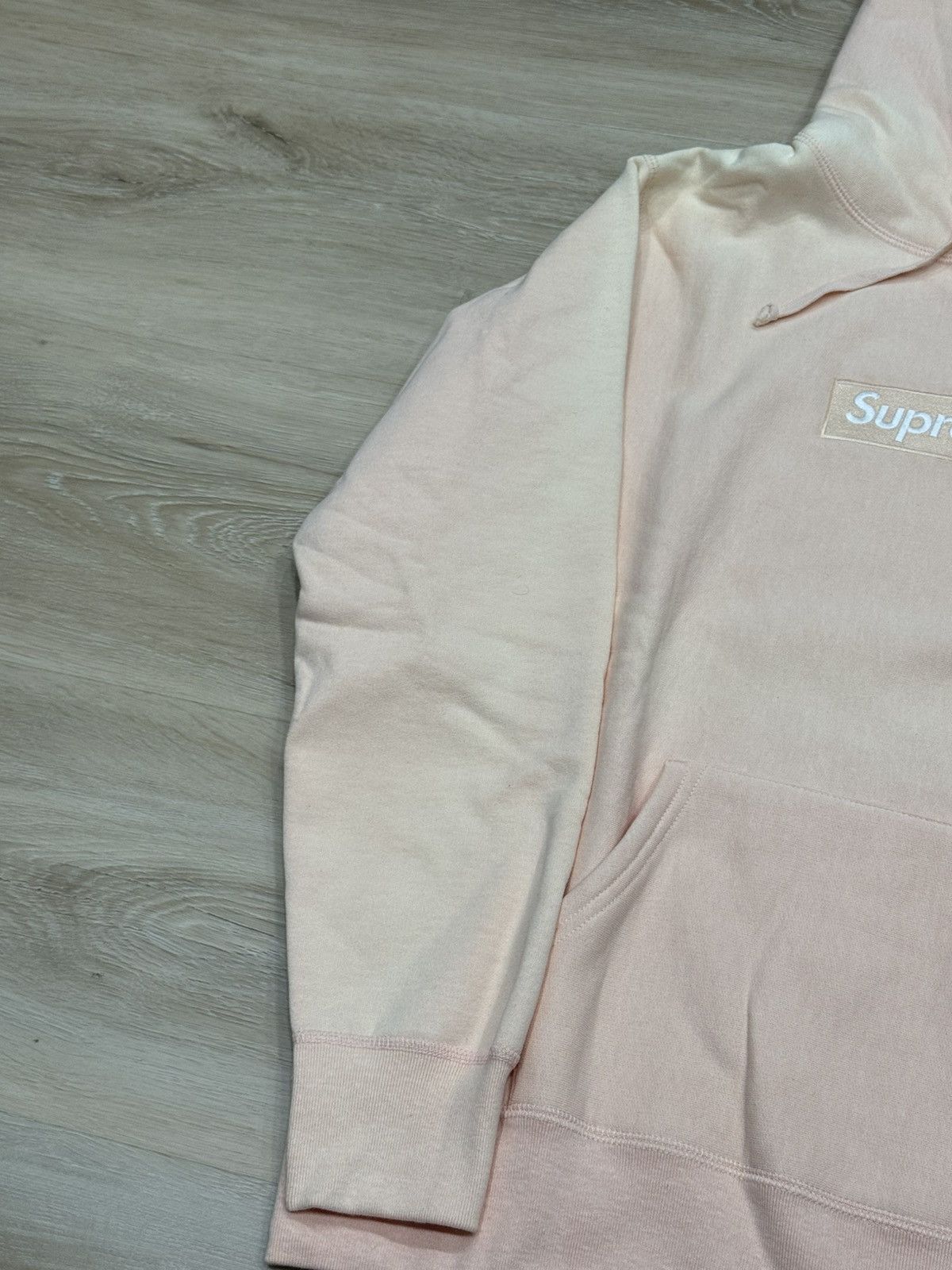 Supreme Supreme FW16 Peach Box Logo Hoodie Size US M / EU 48-50 / 2 - 6 Thumbnail