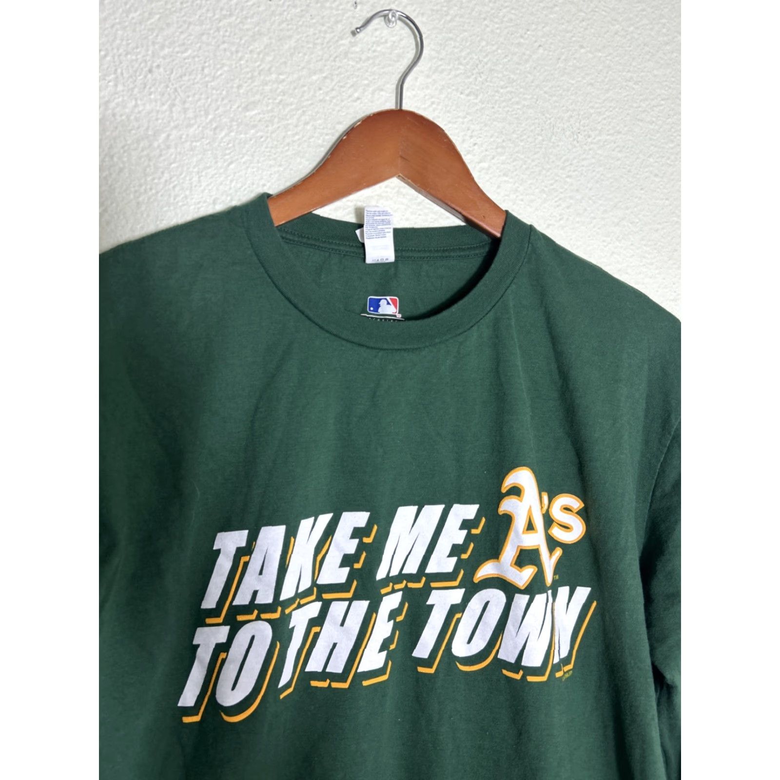 Vintage Oakland Athletics Mens Long Sleeve T-Shirt Green L Take Me To The Town Athletic Size US L / EU 52-54 / 3 - 3 Thumbnail