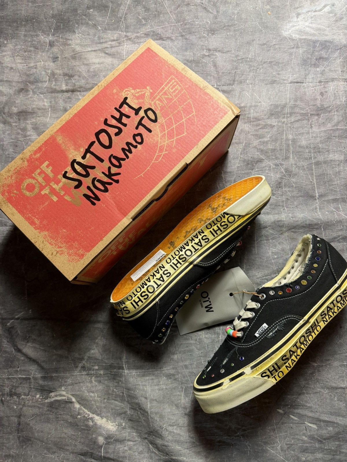 Satoshi Nakamoto × Vans OTW by Vans x Satoshi Nakamoto Era 95 Gems Size US 11 / EU 44 - 1 Thumbnail