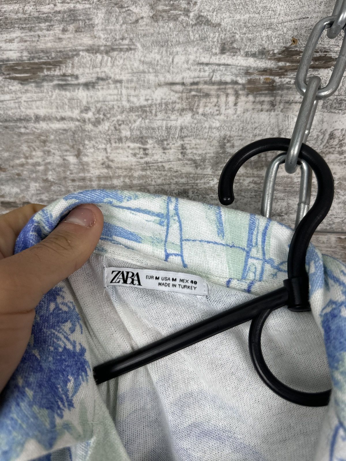 Zara Mens Zara Hawaiian shirt art crazy overprinted old money Size US M / EU 48-50 / 2 - 6 Thumbnail