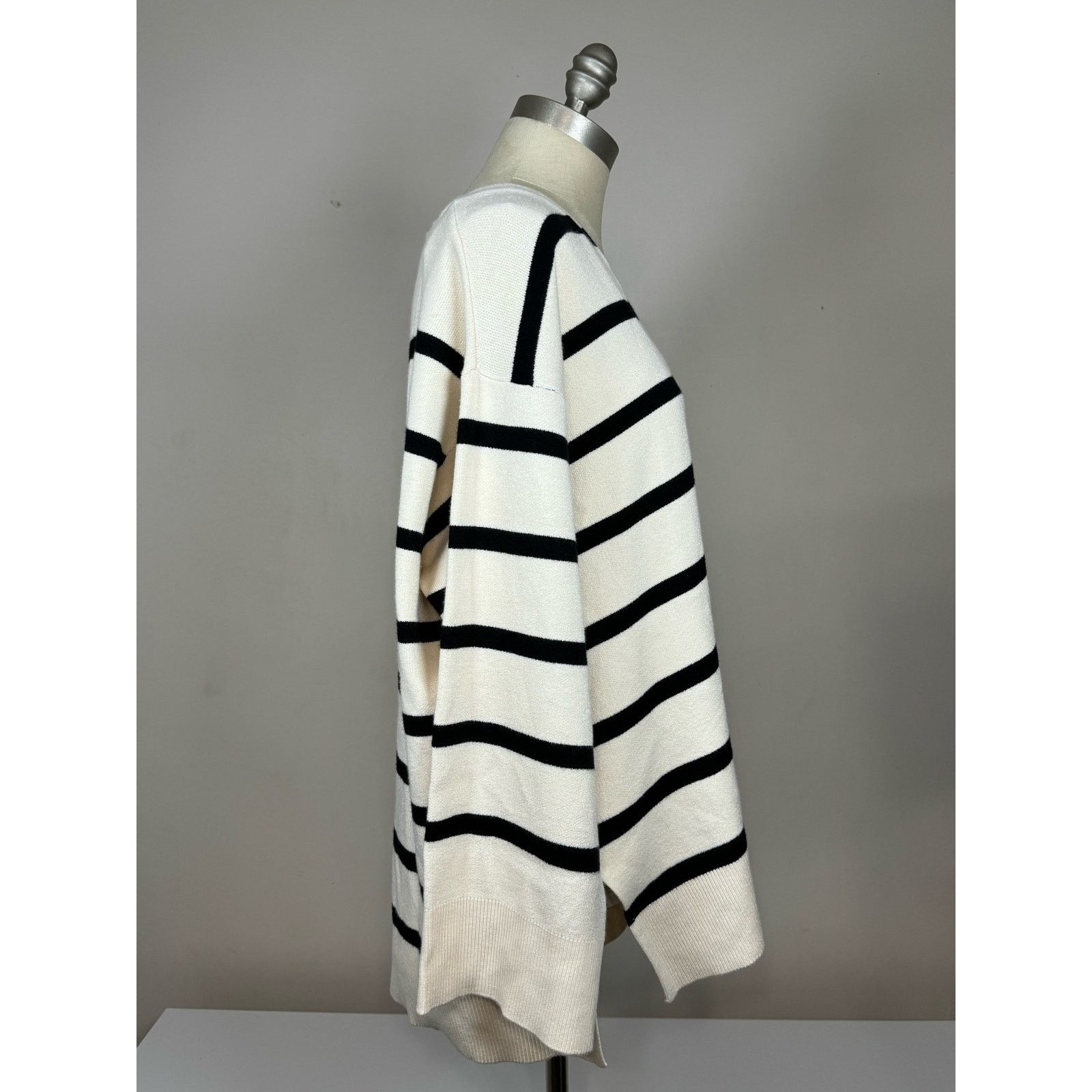 Unknown London Vero Moda Curve Striped Sweater in Ecru Women’s Size L USED Size XL / US 12-14 / IT 48-50 - 4 Thumbnail