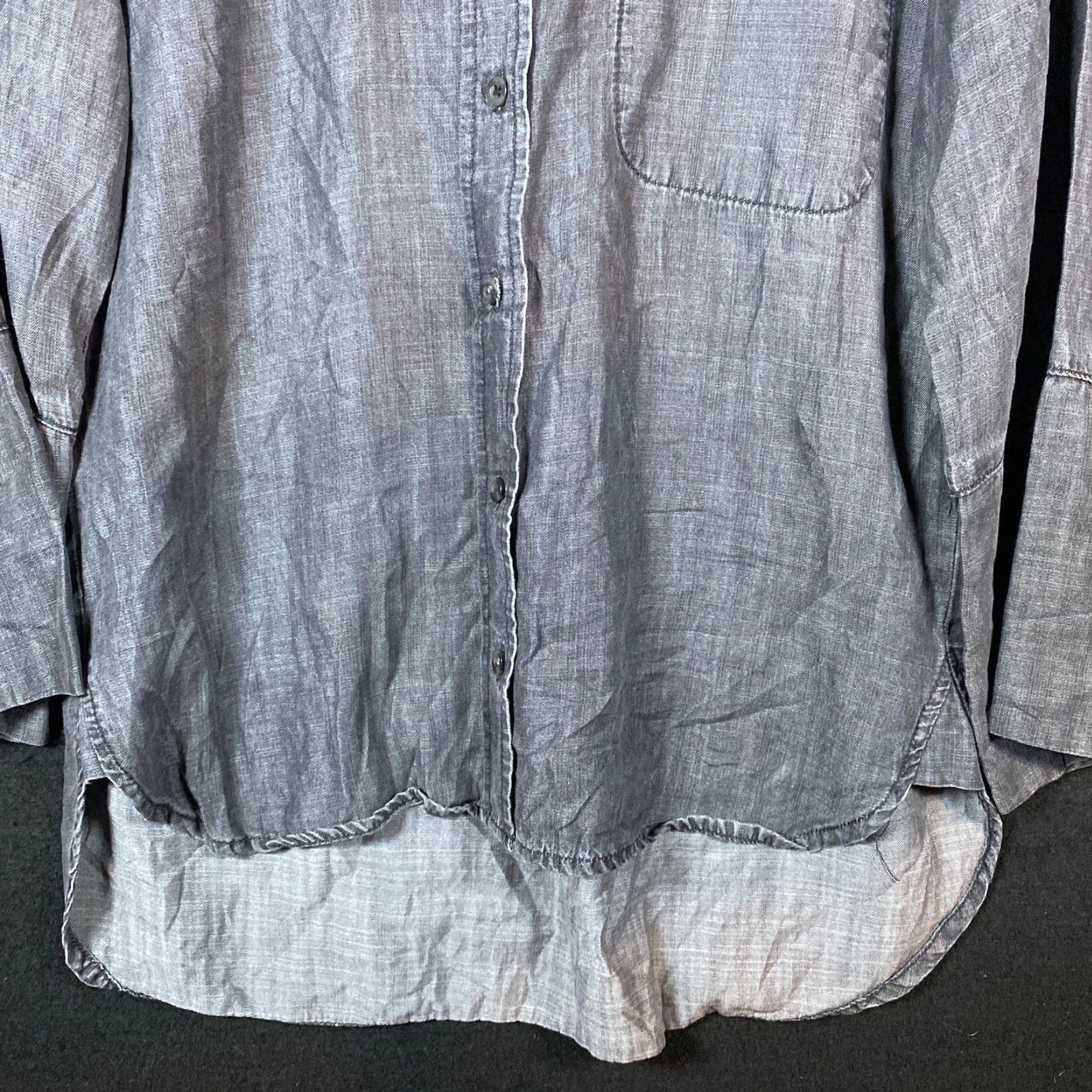 Anthropologie Cloth & Stone Anthropologie Womens Shirt Black Button Down High Low Small Shirt Women Black Button-Up High Low Small Size S / US 4 / IT 40 - 4 Thumbnail