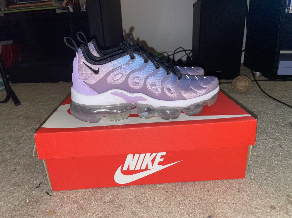 Nike Nike Air Vapormax Plus Lilac/Black/University Blue Size US 6.5 / IT 36.5 - 2 Thumbnail
