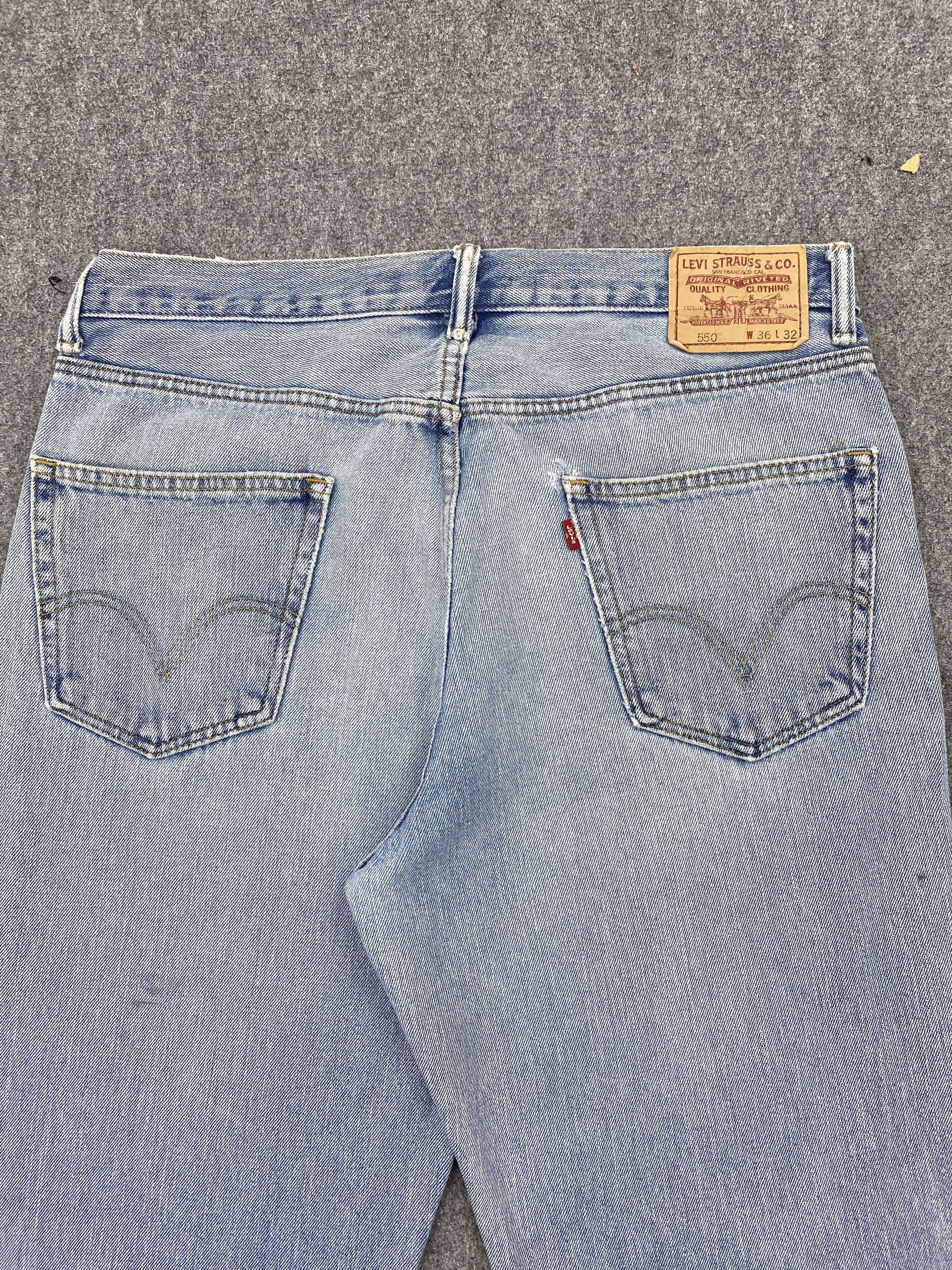 Levi's Light Washed Vintage Levis 550 Jeans DP2338 Size US 35 - 4 Thumbnail