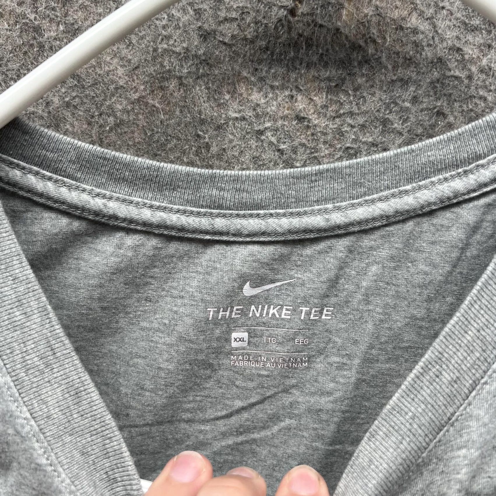 Nike VINTAGE Nike Shirt Men XXL Adult Heather Gray Box Logo Crewneck Cotton Swoosh Spell Out Size US XXL / EU 58 / 5 - 6 Thumbnail
