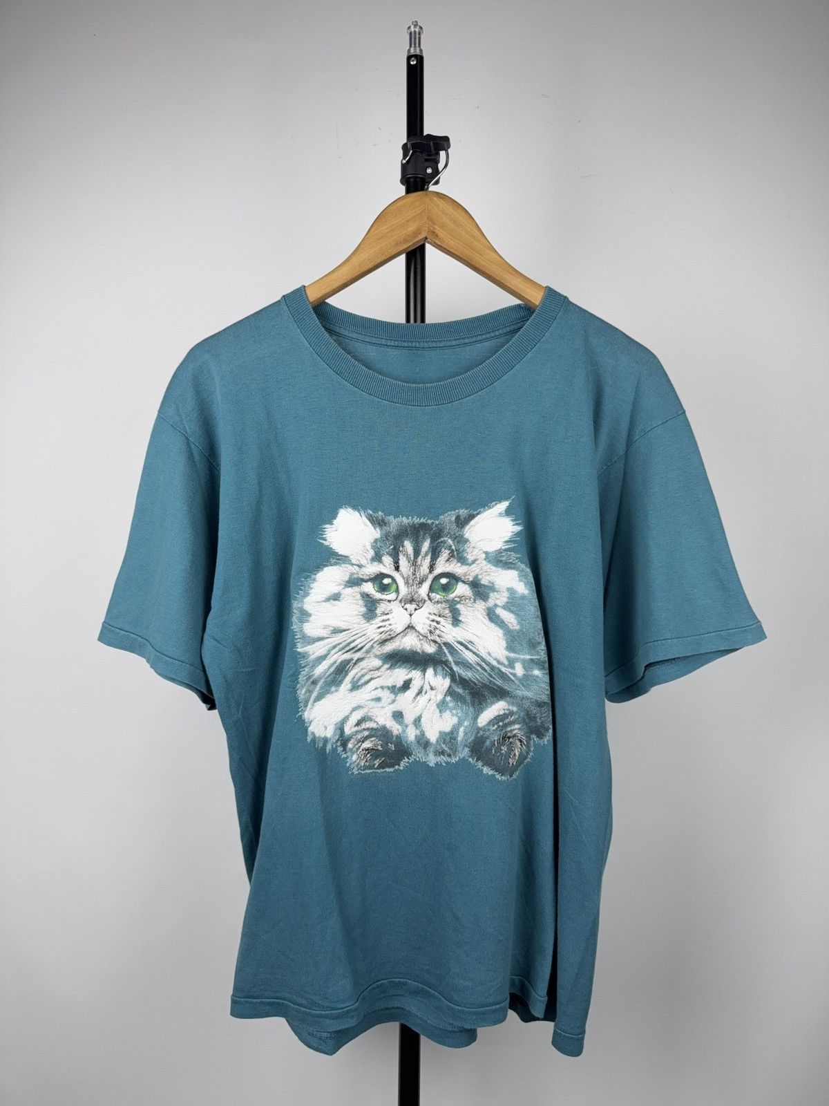 Japanese Brand Retro Rare 1992 Vintage Cat Logo Graphic Tee Single Stitch Size US M / EU 48-50 / 2 - 1 Thumbnail