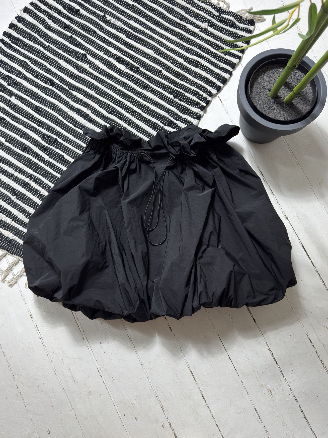 Other AVANT GARDE 2000s BALLOON DRAWSTRING MINI SKIRT Size 32" / US 10 / IT 46 - 1 Thumbnail