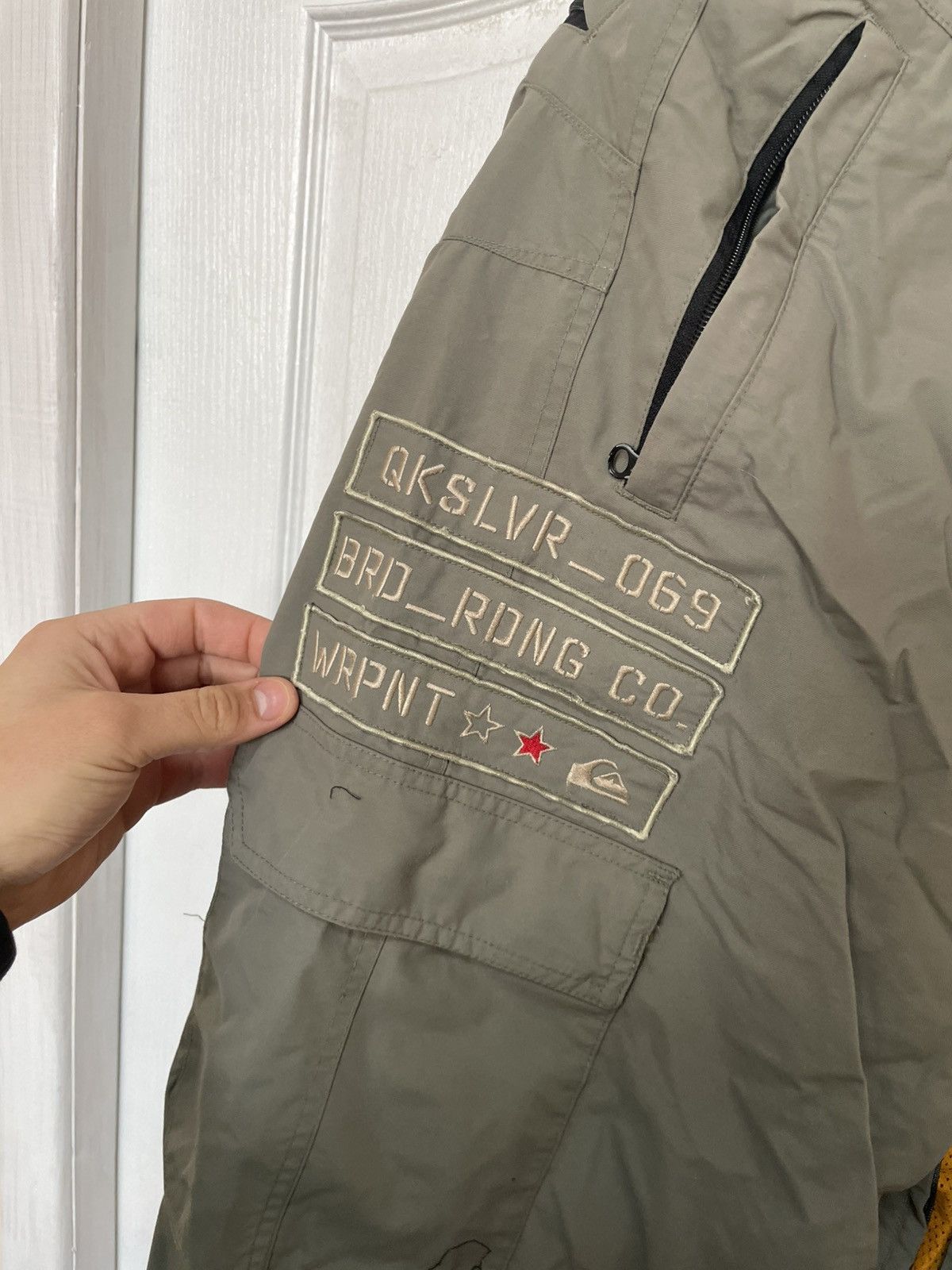 Goretex × Quiksilver Vintage Quiksilver Ski Pants military khaki army X wrpnt Size US 34 / EU 50 - 2 Thumbnail