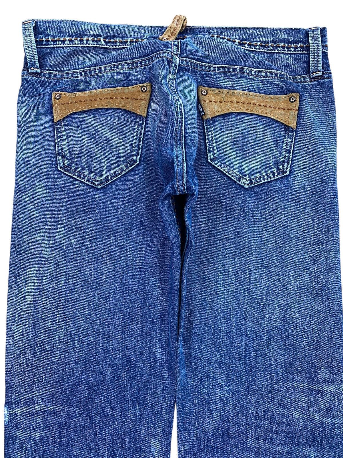 Japanese Brand Japanese Brand Light Wash Whiskered Style Straight Leg Jeans Size US 32 / EU 48 - 4 Thumbnail