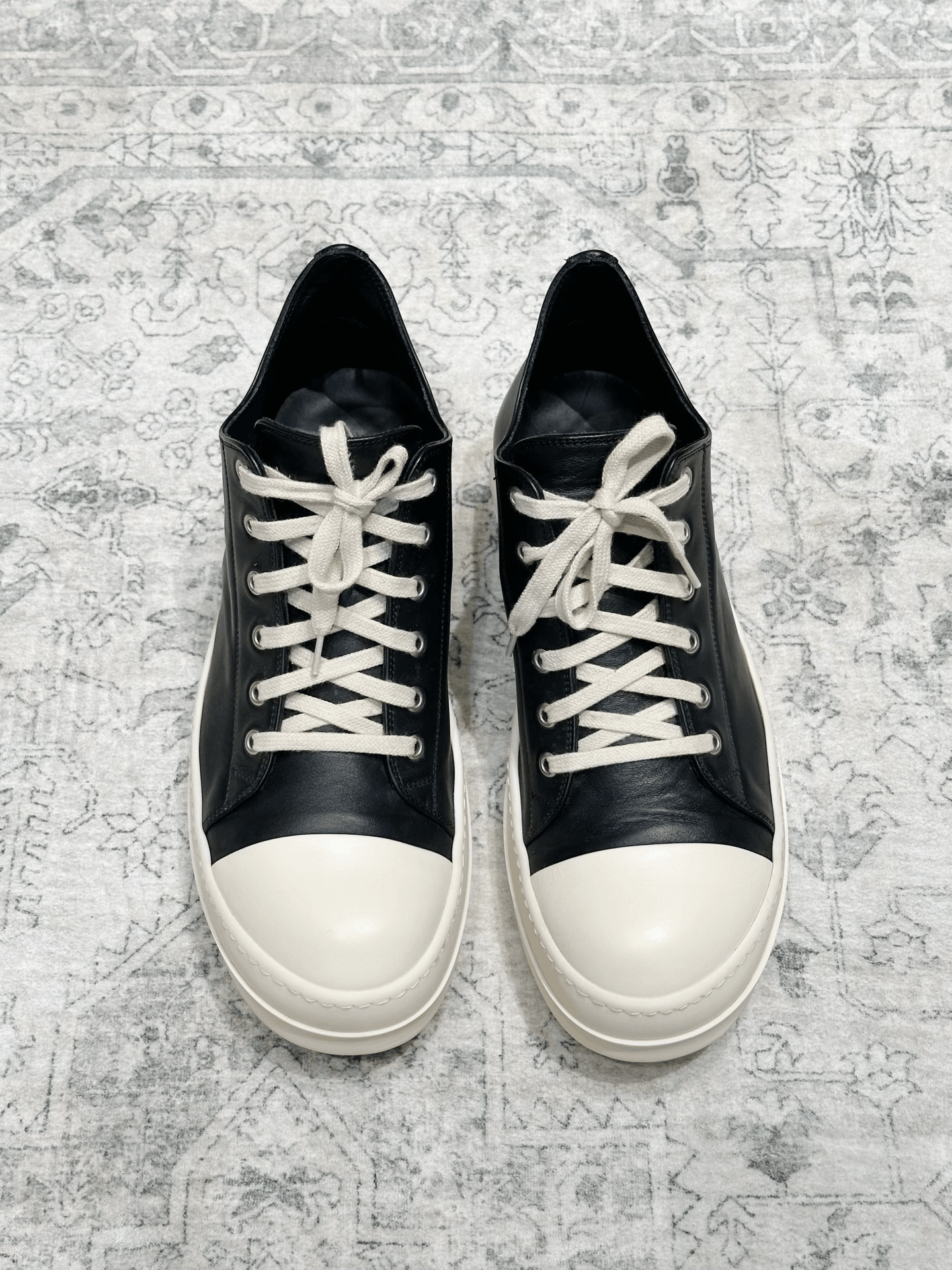 Rick Owens Rick Owens x Converse Leather Low-Top Size US 10.5 / EU 43-44 - 1 Thumbnail