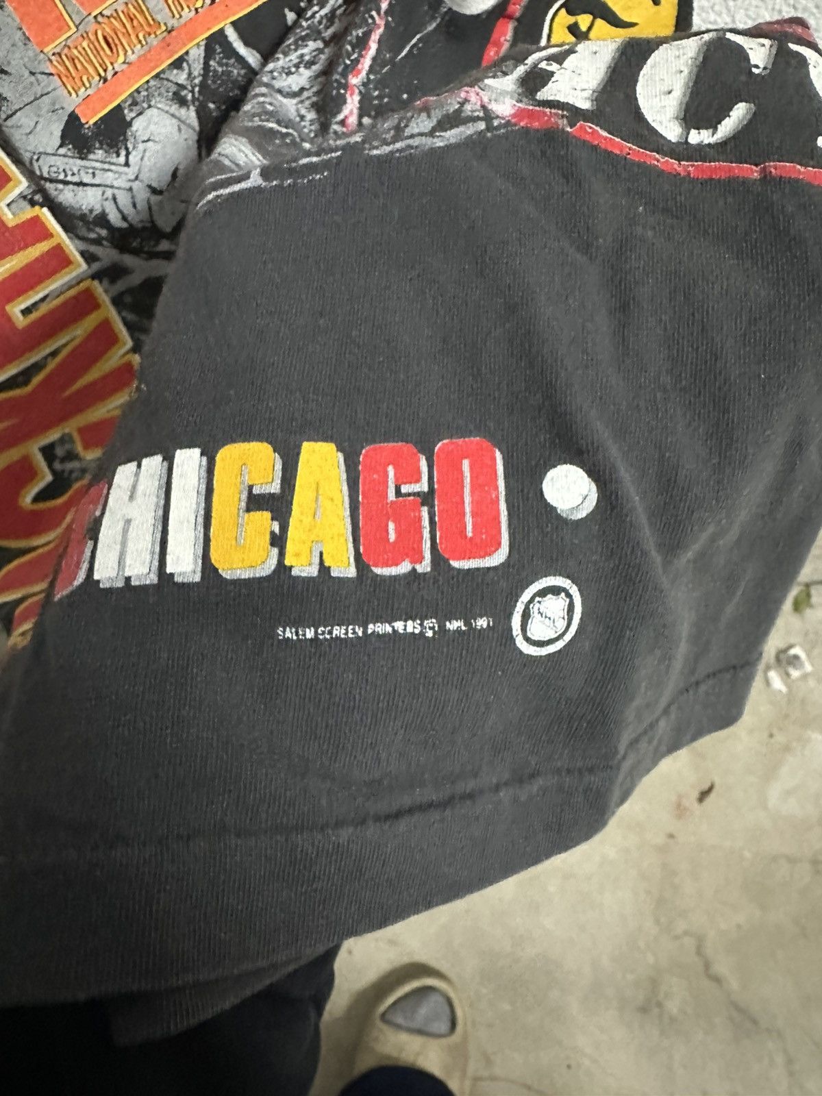 NHL Vintage Chicago Blackhawks hockey all over print T-shirt Size US L / EU 52-54 / 3 - 3 Thumbnail