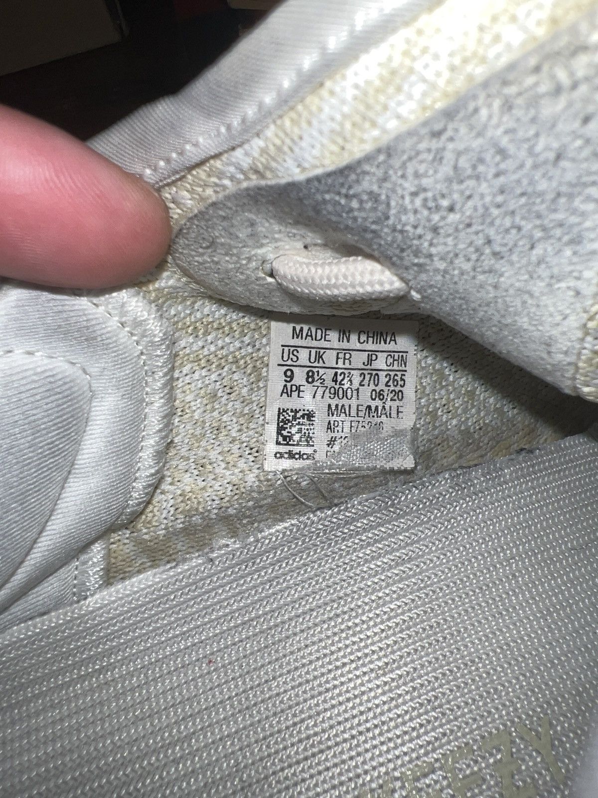 Yeezy Yeezy 350 V2 Size US 9 / EU 42 - 3 Thumbnail