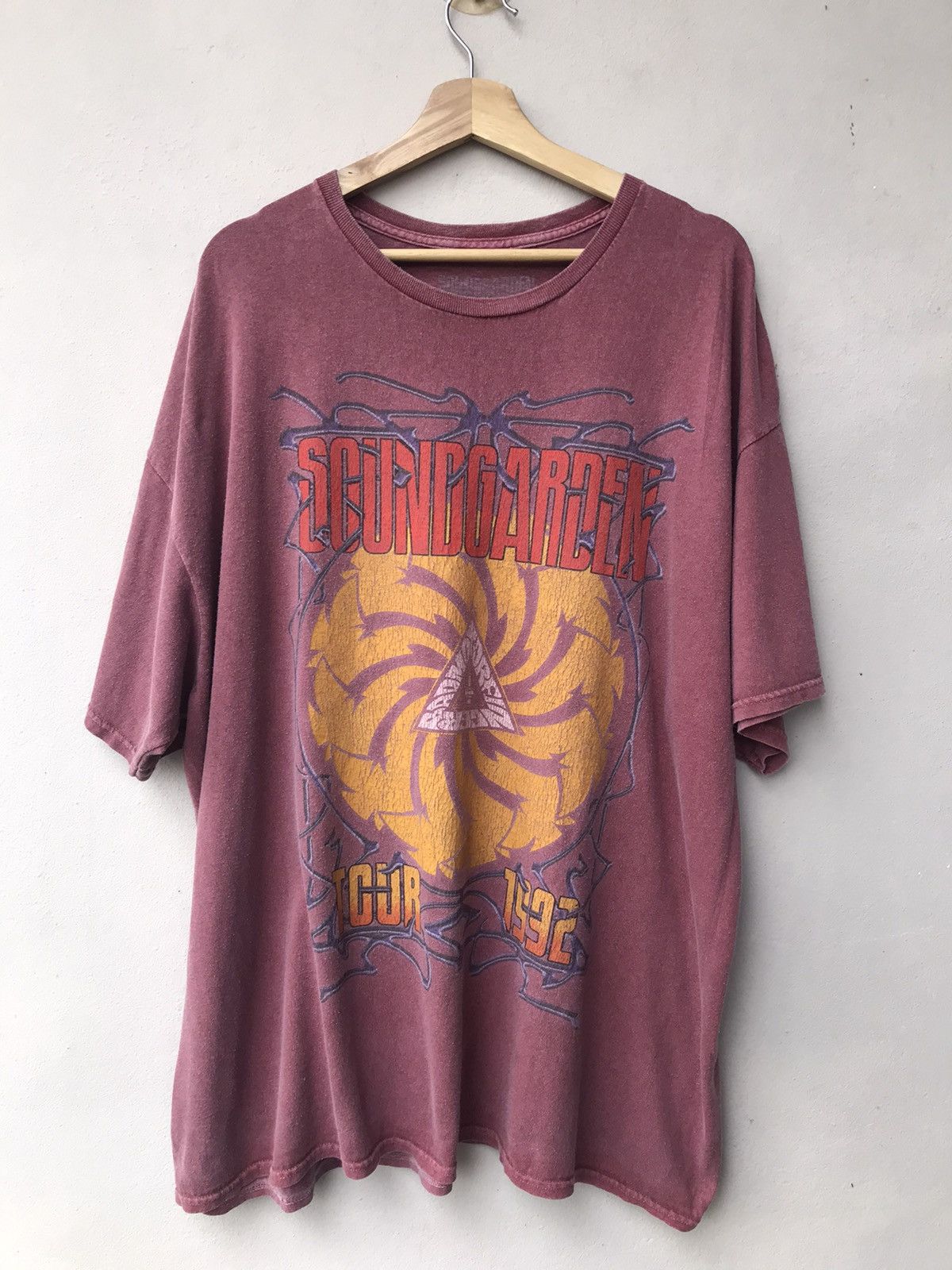Vintage Distressed Y2k Soundgarden Tour 1992 Band Tee