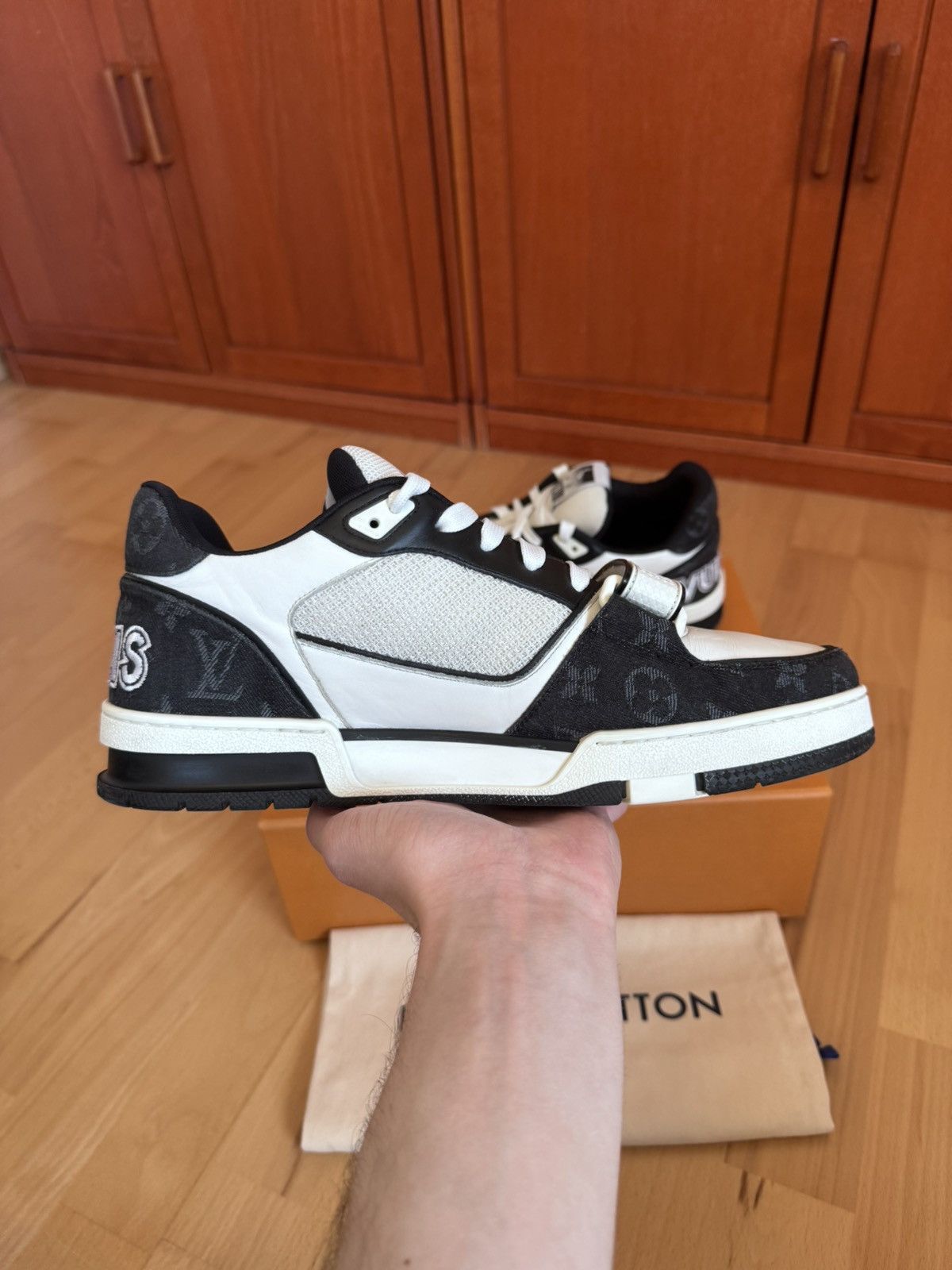 Louis Vuitton Louis Vuitton LV Trainer Black Denim Velcro Strap Size US 10 / EU 43 - 4 Thumbnail