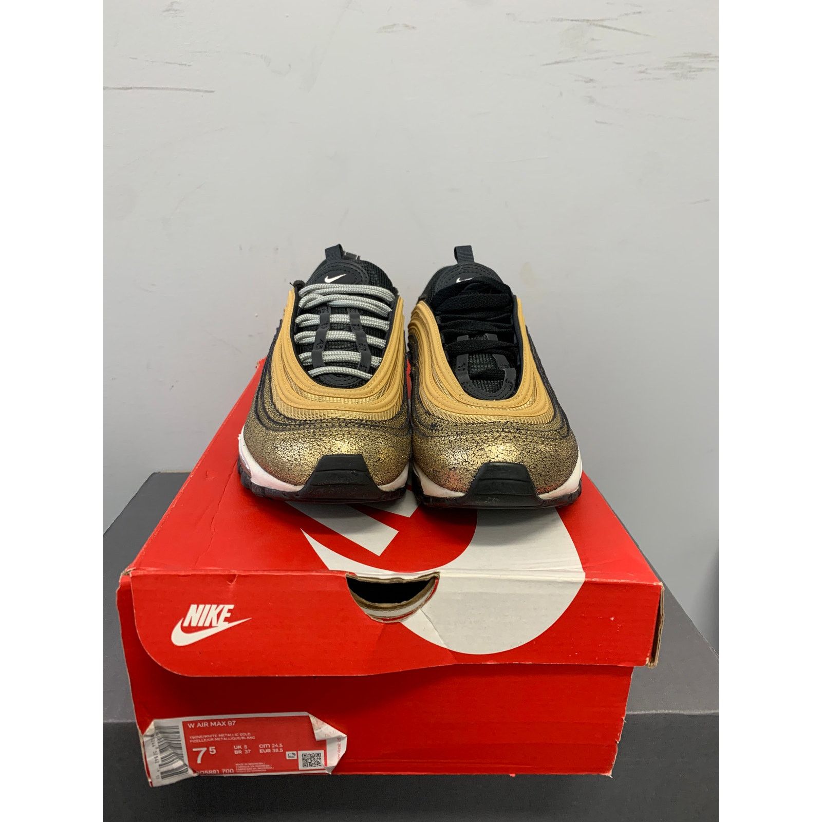 Nike Nike Air Max 97 Golden Gals Women's Size 7.5 NEW SHIPS NOW Size US 7.5 / IT 37.5 - 2 Thumbnail