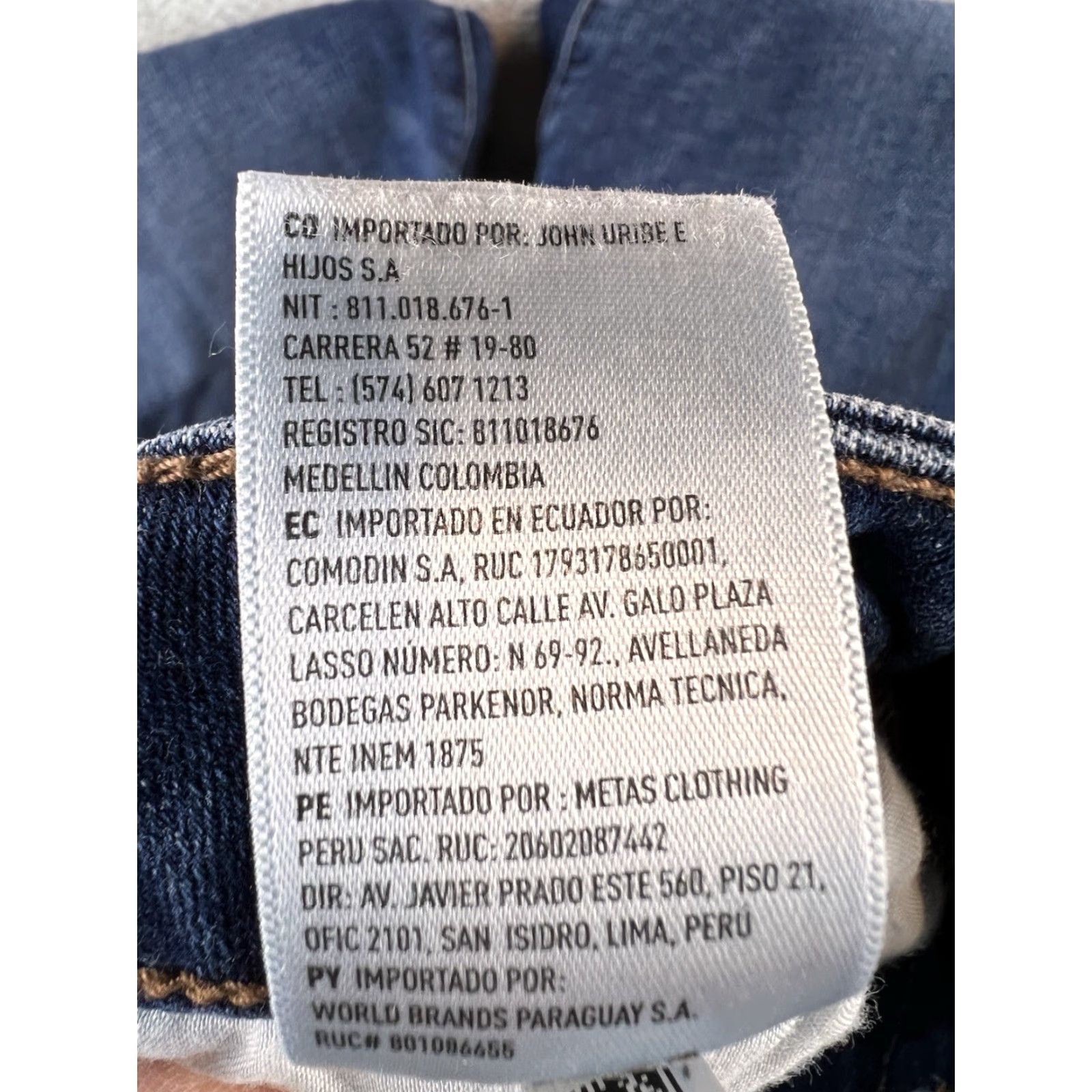 American Eagle Outfitters American Eagle Outfitters Jeans Womens 14 Blue Low-Rise Flare Dark Wash Denim Boho 90s Hipster Bohemian Jeans Womens Blue 14 Low Rise Flare Jeans Size 36" / US 14 / IT 50 - 5 Thumbnail