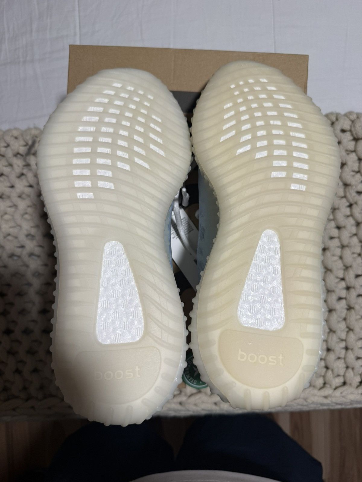 Yeezy Yeezy Boost 350 V2 - Mono Ice Size US 9.5 / EU 42-43 - 4 Thumbnail
