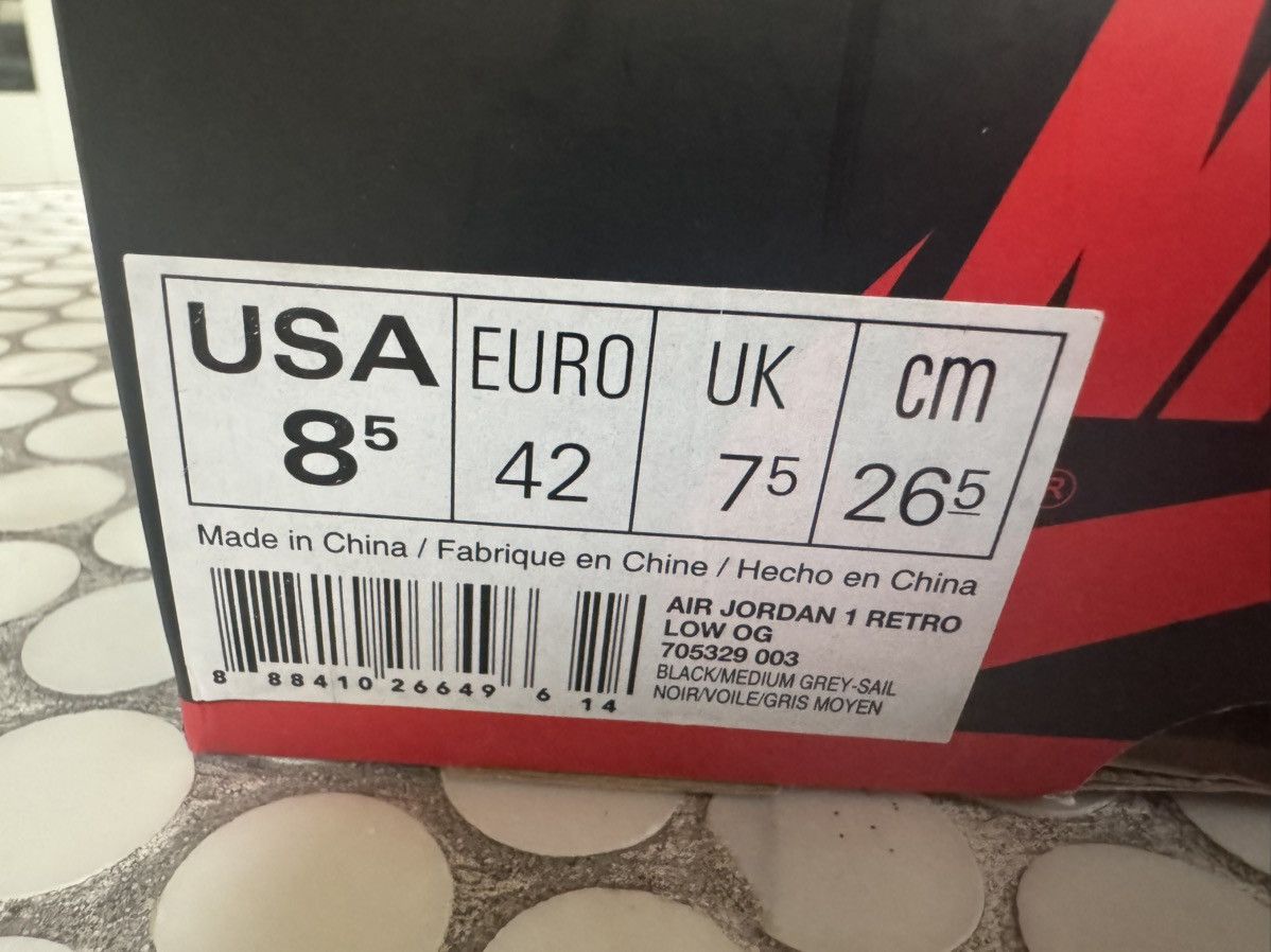Jordan Brand Mismatched 8.5 Left 9.5 Right 2015 Jordan 1 Retro Low Shadow Size US 9 / EU 42 - 10 Thumbnail
