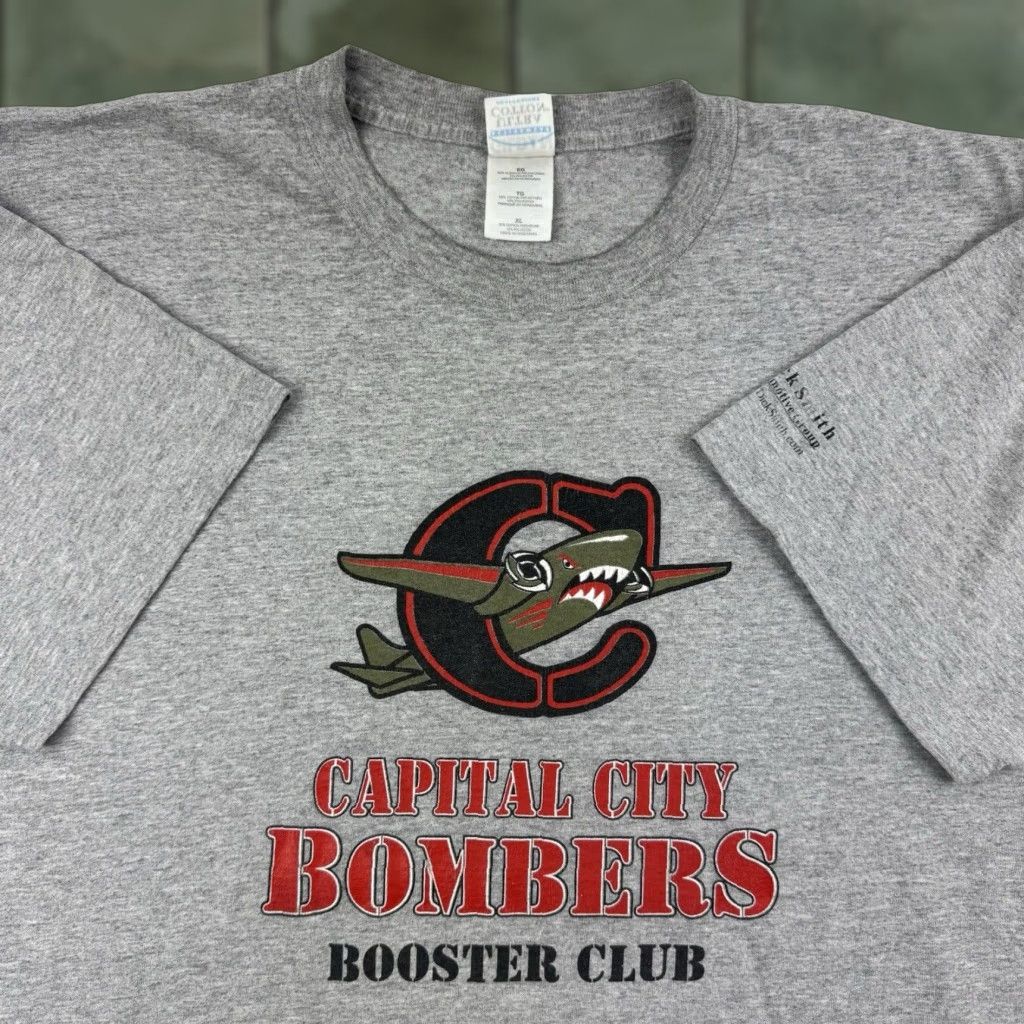 Gildan VINTAGE Capital City Bombers T-Shirt Men XL Gray 90s Y2K Baseball Sports Size US XL / EU 56 / 4 - 1 Thumbnail