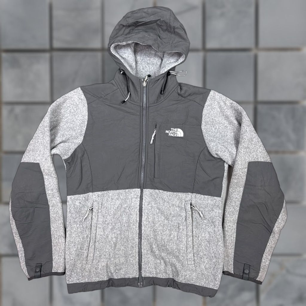 The North Face The North Face Jacket Women Small Gray Denali Hooded Snowboard Work Chore Fleece Size S / US 4 / IT 40 - 1 Thumbnail