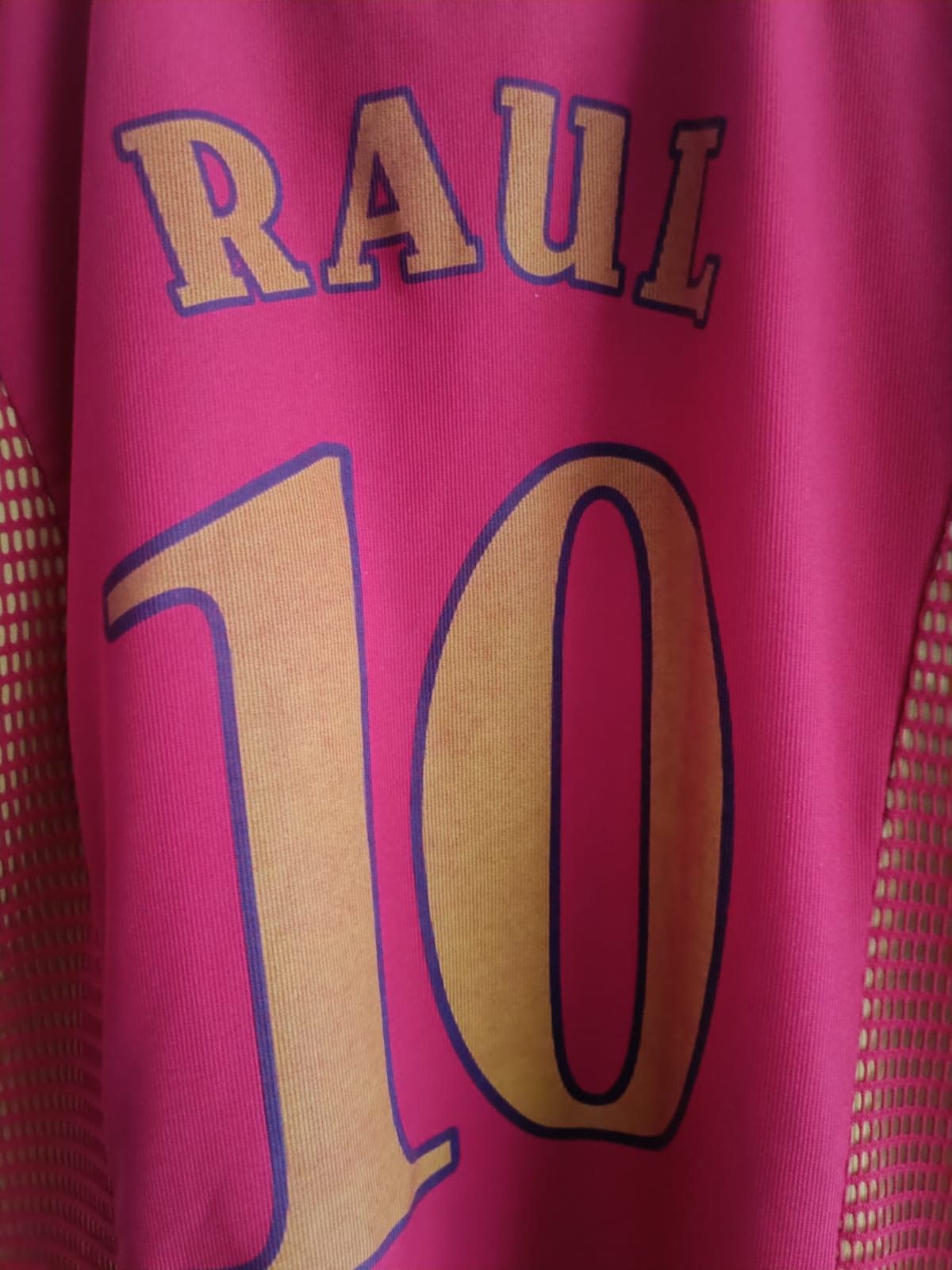 Vintage España Spain Raul vintage Spanish national team jersey Size US M / EU 48-50 / 2 - 10 Thumbnail