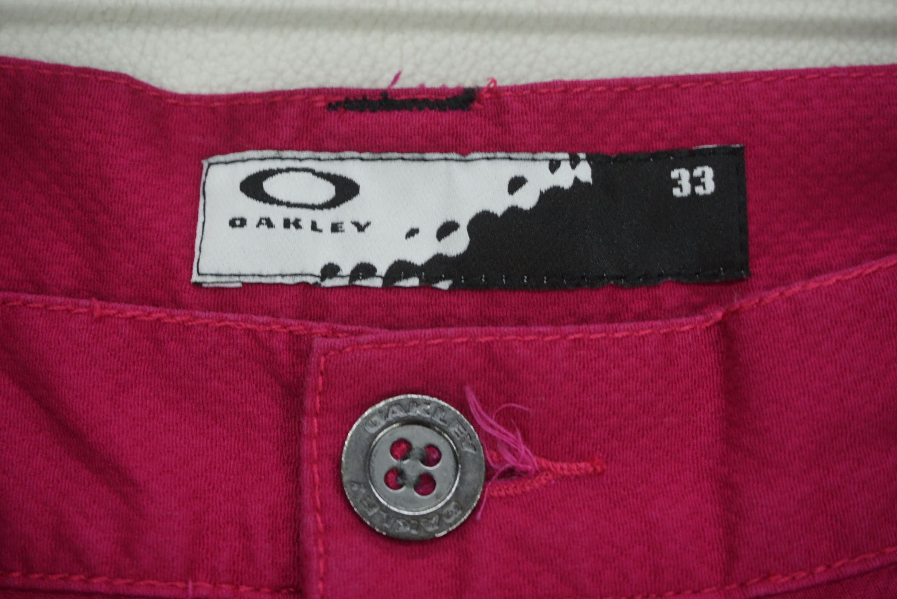 Oakley Golf Pants fits W32xL32 Low Rise Straight Leg Trousers Size US 32 / EU 48 - 12 Thumbnail