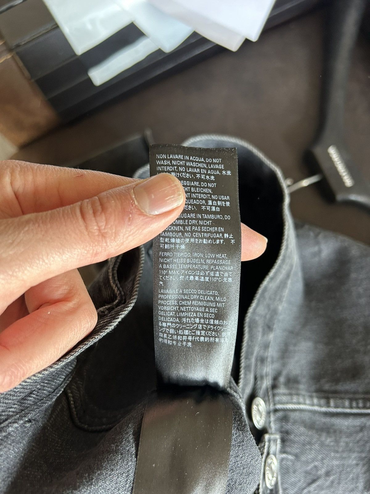 Balenciaga Oversized “Mastercard” Logo Denim Jacket – Size 46 Size US S / EU 44-46 / 1 - 15 Thumbnail