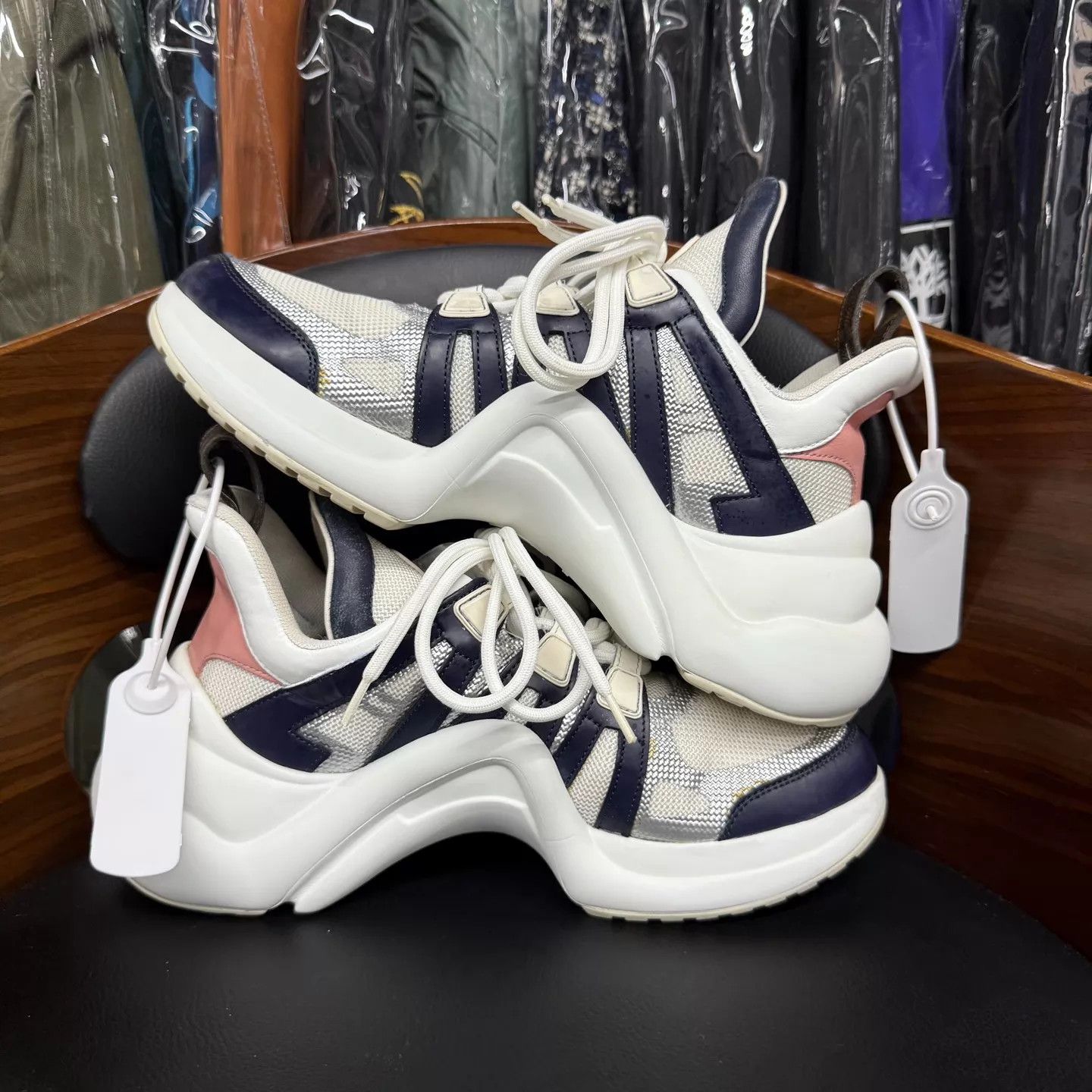 Louis Vuitton LV Archlight White Blue Pink Sneaker 36.5 Size US 6 / IT 36 - 7 Thumbnail
