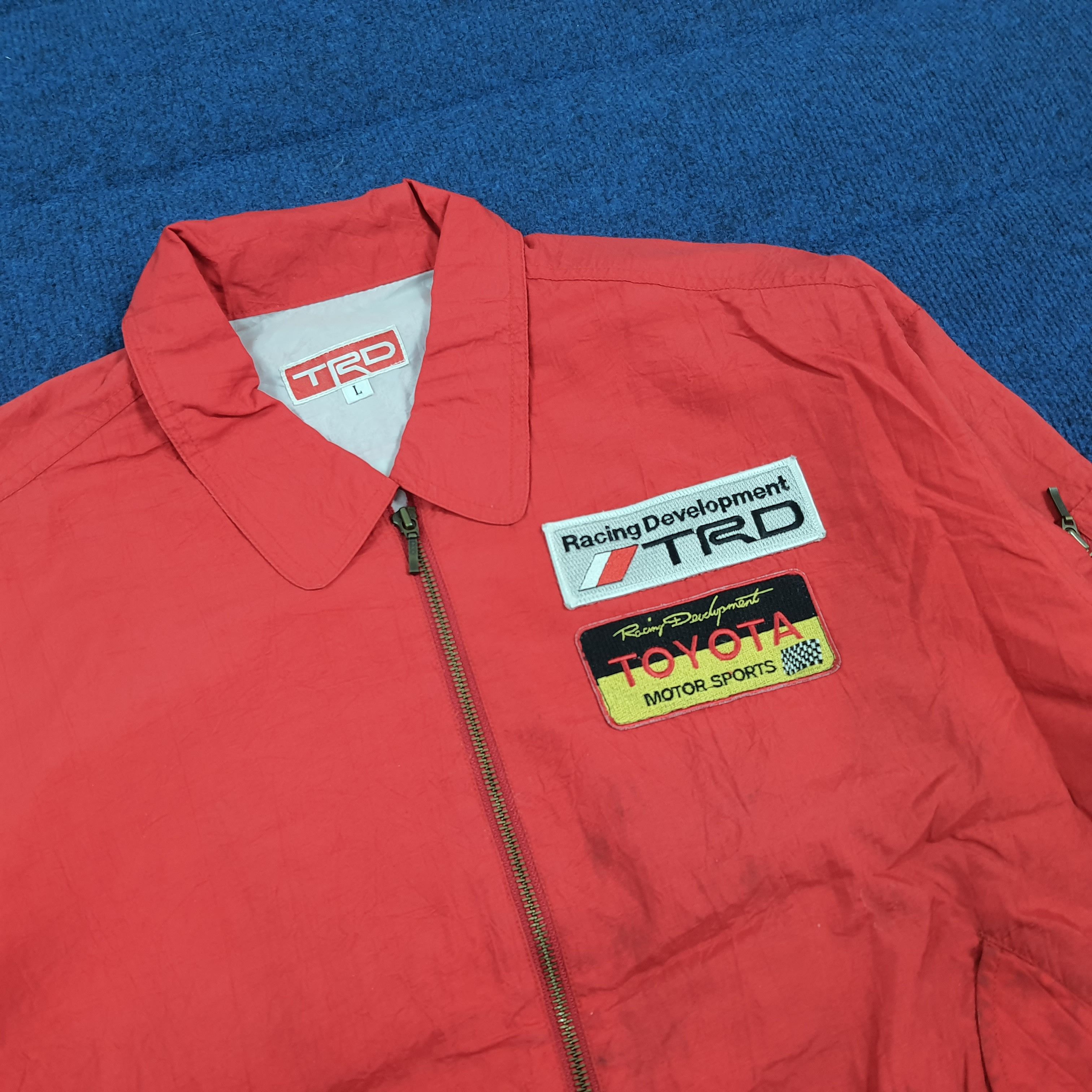 Japanese Brand Vintage 90s Toyota TRD Racing Jacket Red Bomber C300N2 Size US L / EU 52-54 / 3 - 4 Thumbnail