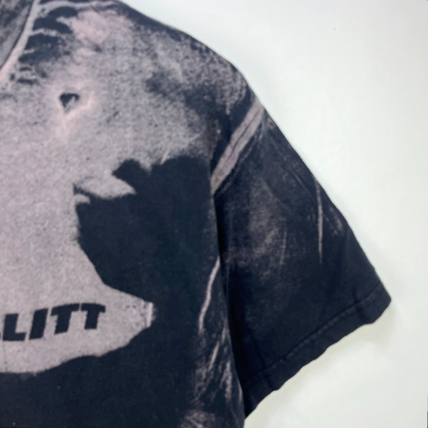 Vintage VINTAGE Steve McQueen Bullitt All Over Print T-Shirt Men L Black Mens Size L Size US L / EU 52-54 / 3 - 4 Thumbnail