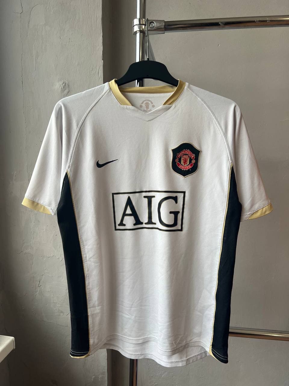 Nike 2006/08 MANCHESTER UNITED AWAY SOCCER JERSEY FOOTBALL SHIRT Size US M / EU 48-50 / 2 - 2 Thumbnail
