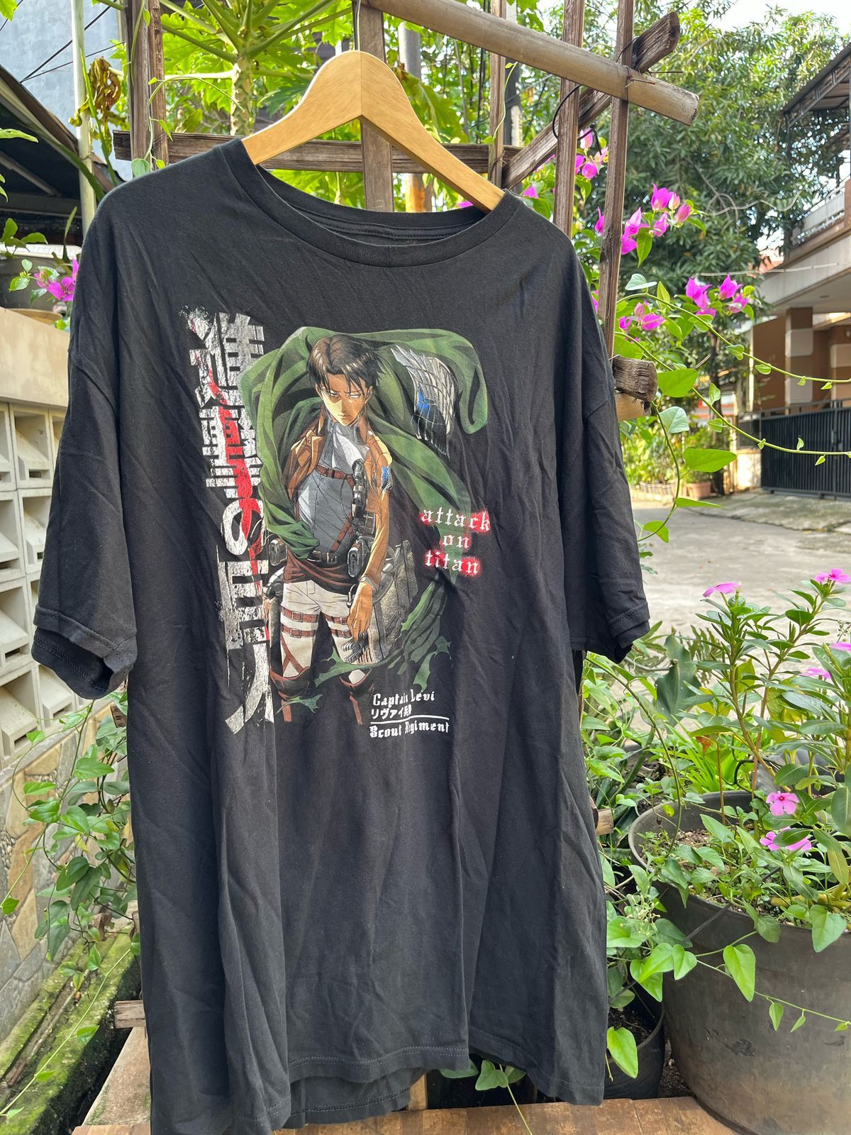 Anime × Japanese Brand anime attack on titan capt levi season 3 tshirt Size US XXL / EU 58 / 5 - 1 Thumbnail