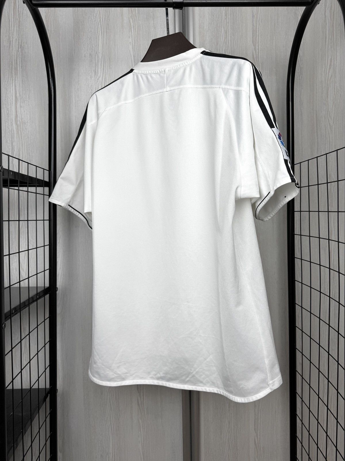 Adidas Authentic Adidas Real Madrid 2003/2004 Home Soccer Jersey XL Size US XL / EU 56 / 4 - 9 Thumbnail