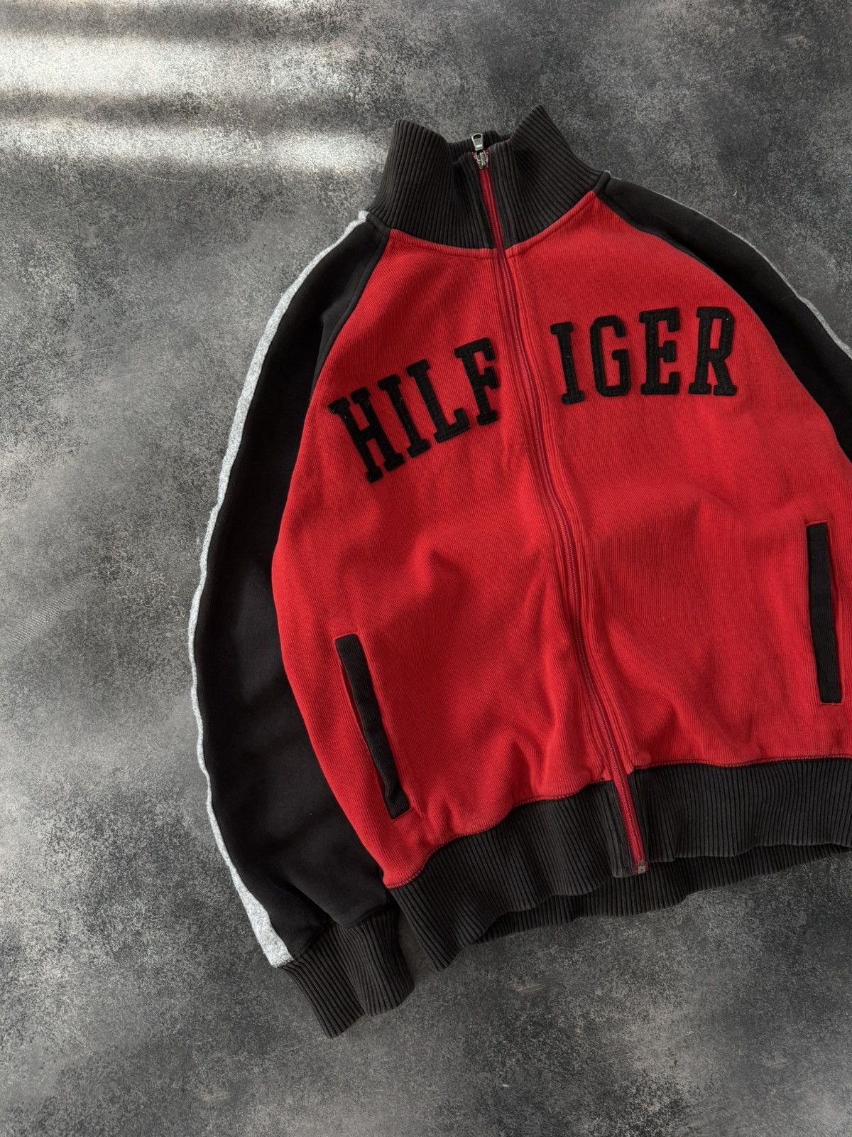 Tommy Hilfiger Tommy Hilfiger vintage zip up sweatshirt y2k japanes style Size US M / EU 48-50 / 2 - 2 Thumbnail