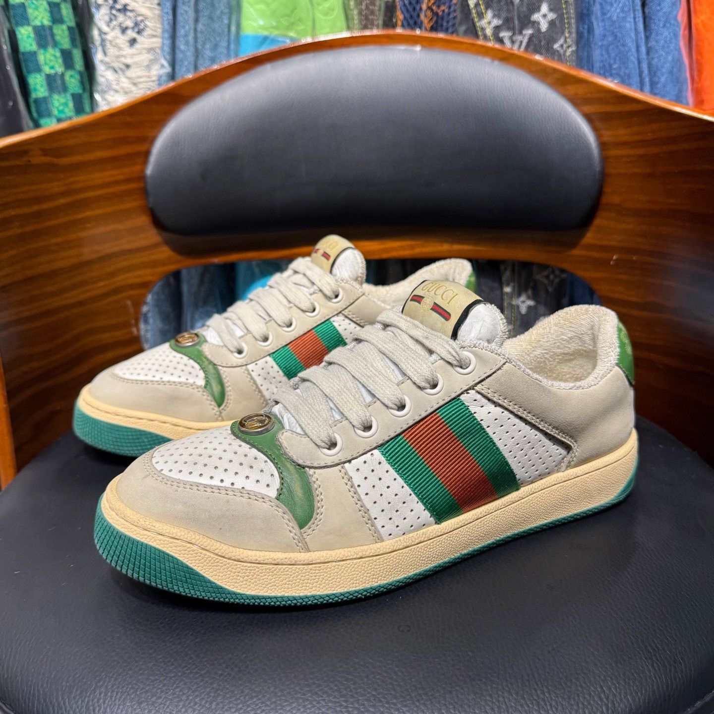 Gucci Gucci Distressed Lowtop Sneakers us_6 Women Size US 6 / IT 36 - 1 Thumbnail