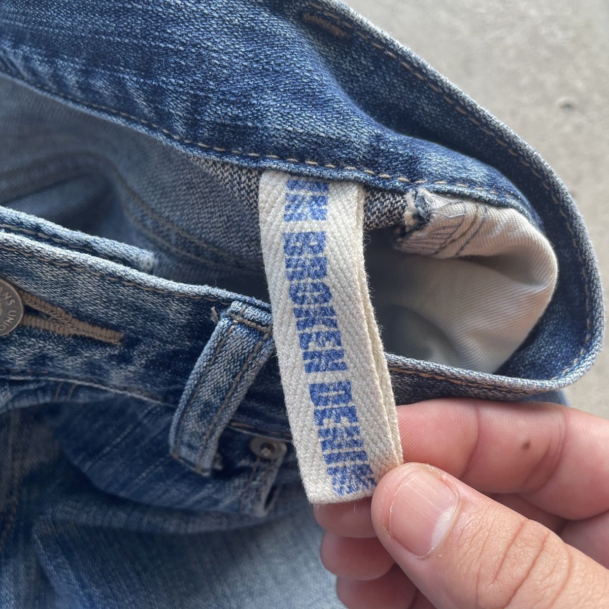 Japanese Brand Vintage Japanese Broken Denim Distressed Jeans Faded Pants Size US 32 / EU 48 - 7 Thumbnail