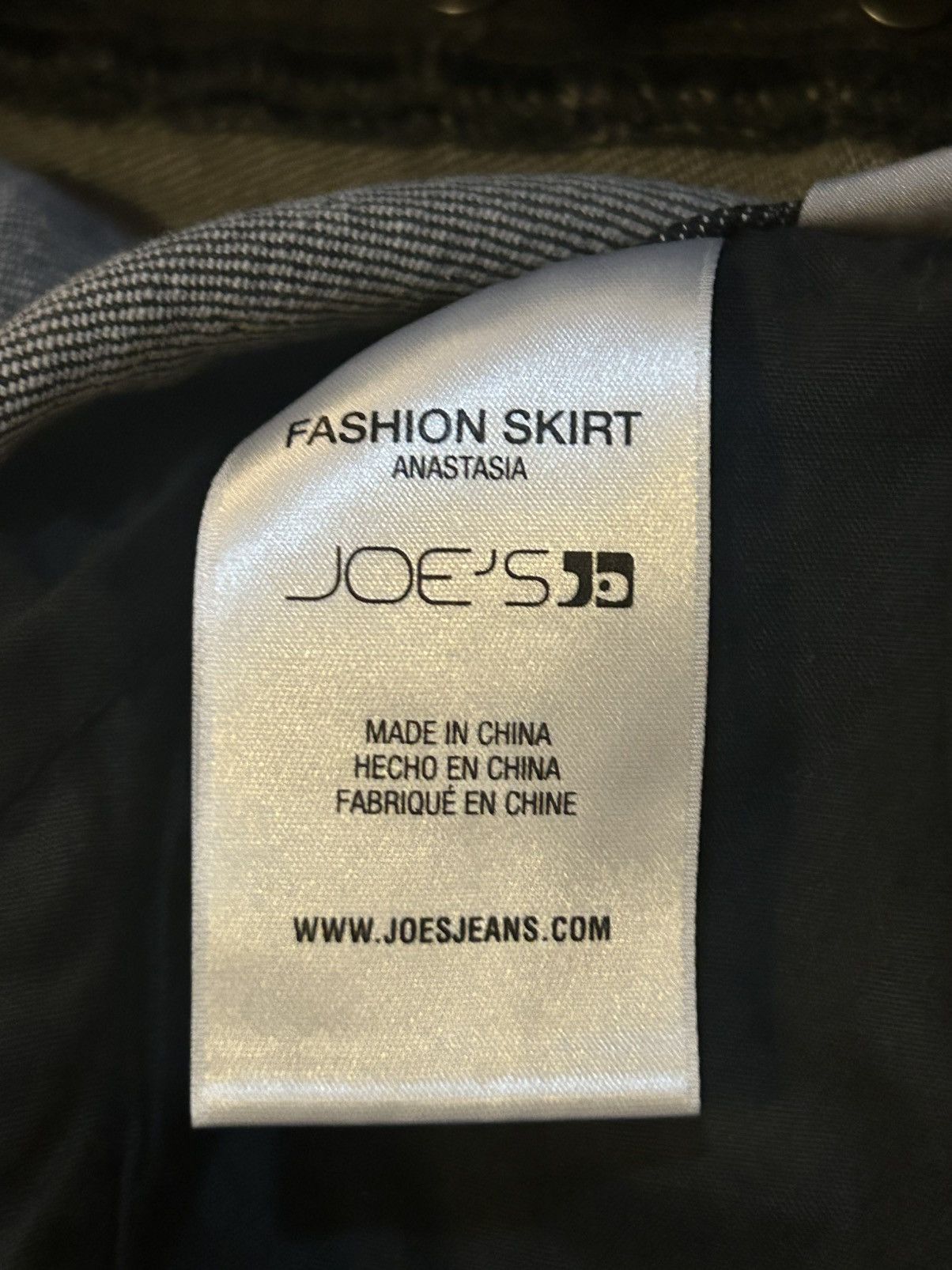 Joe's JOE'S JEANS Anastasia Faded Straight Mini Denim Skirt Size 31" - 5 Thumbnail